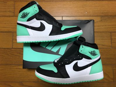 Nike Air Jordan 1 High OG "Green Glow"