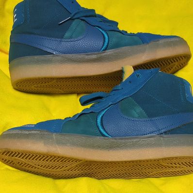 Nike SB Blazer Mid "Green Abyss/Phantom"