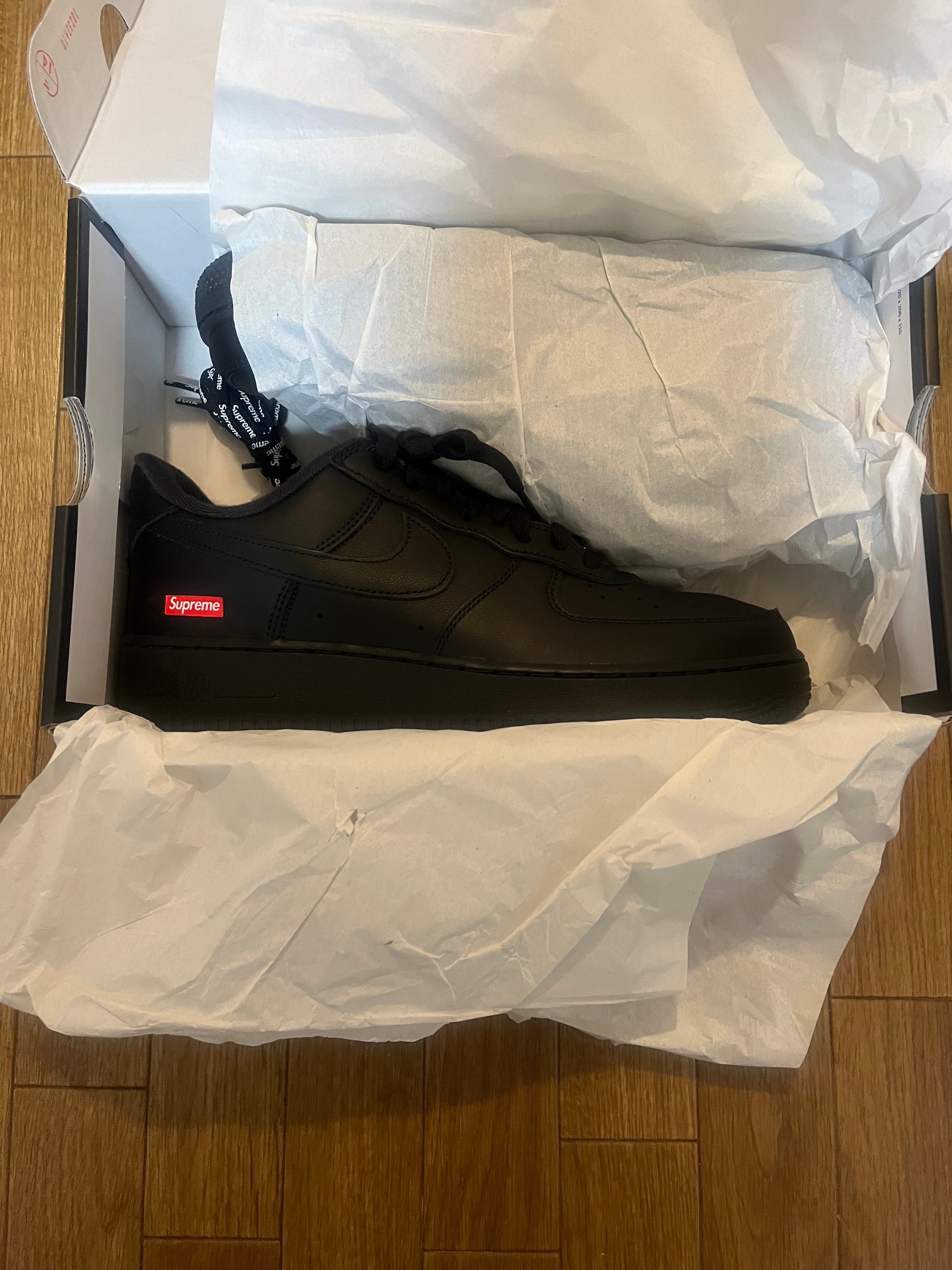 Supreme × Nike Air Force 1 Low "Black"