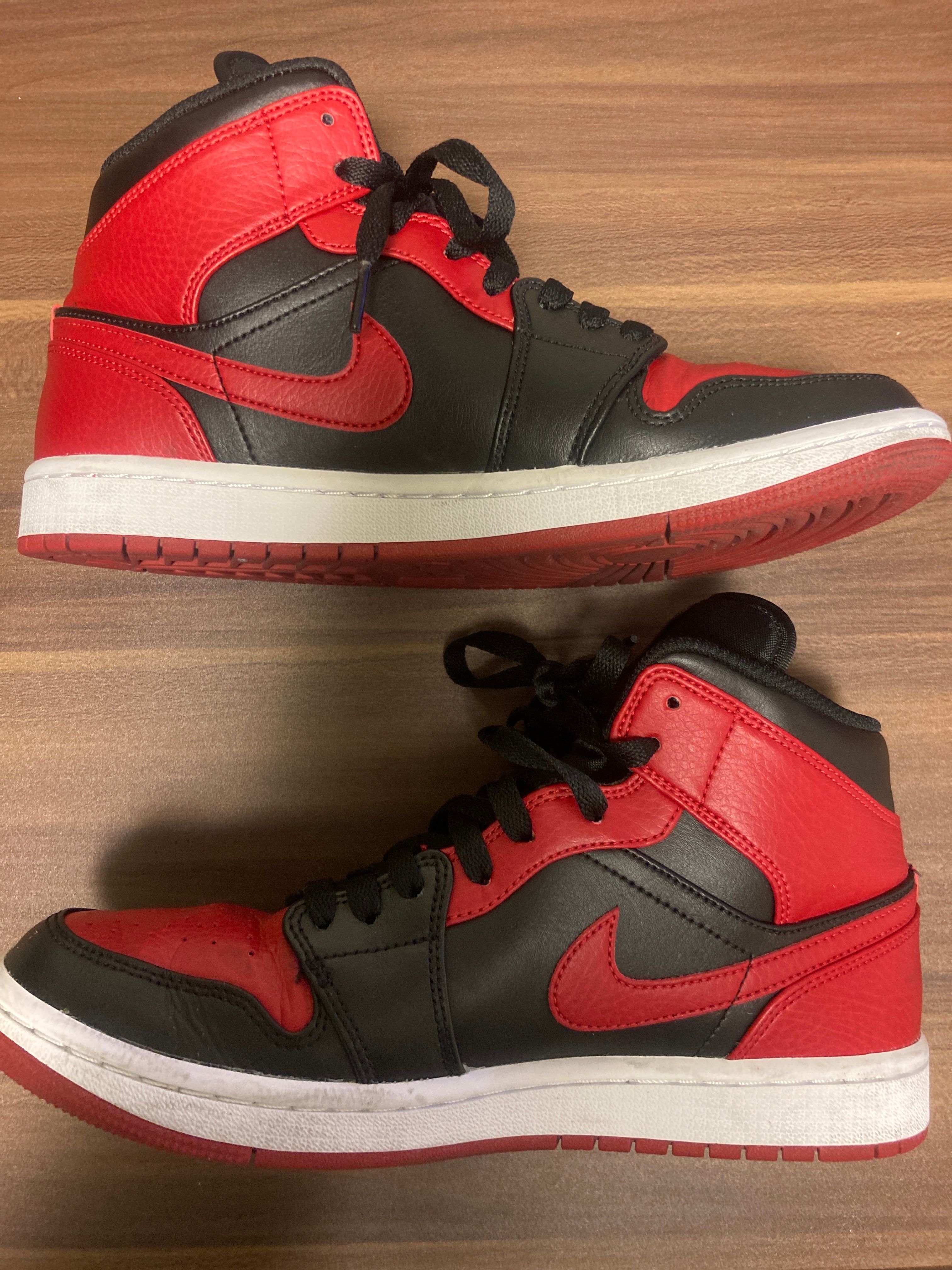 Nike Air Jordan 1 Mid "Bred"
