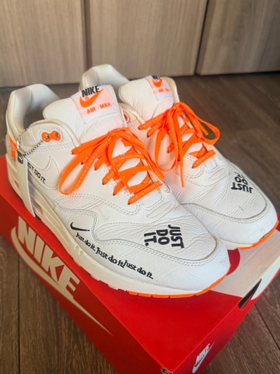 NIKE Women's AIR MAX 1 "WHITE JUST DO IT COLLECTION"