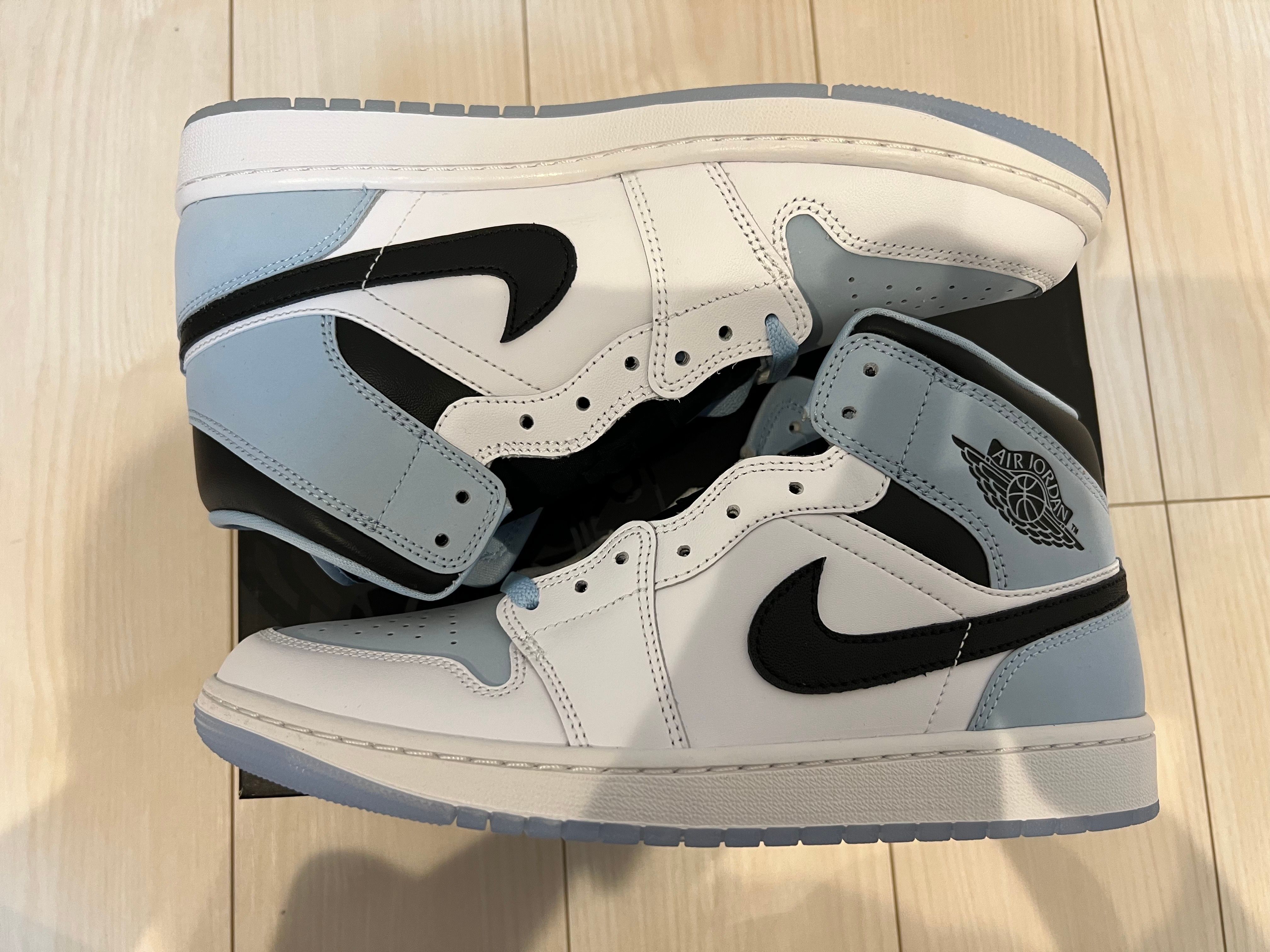 Nike Air Jordan 1 Mid "Ice Blue Nubuck"