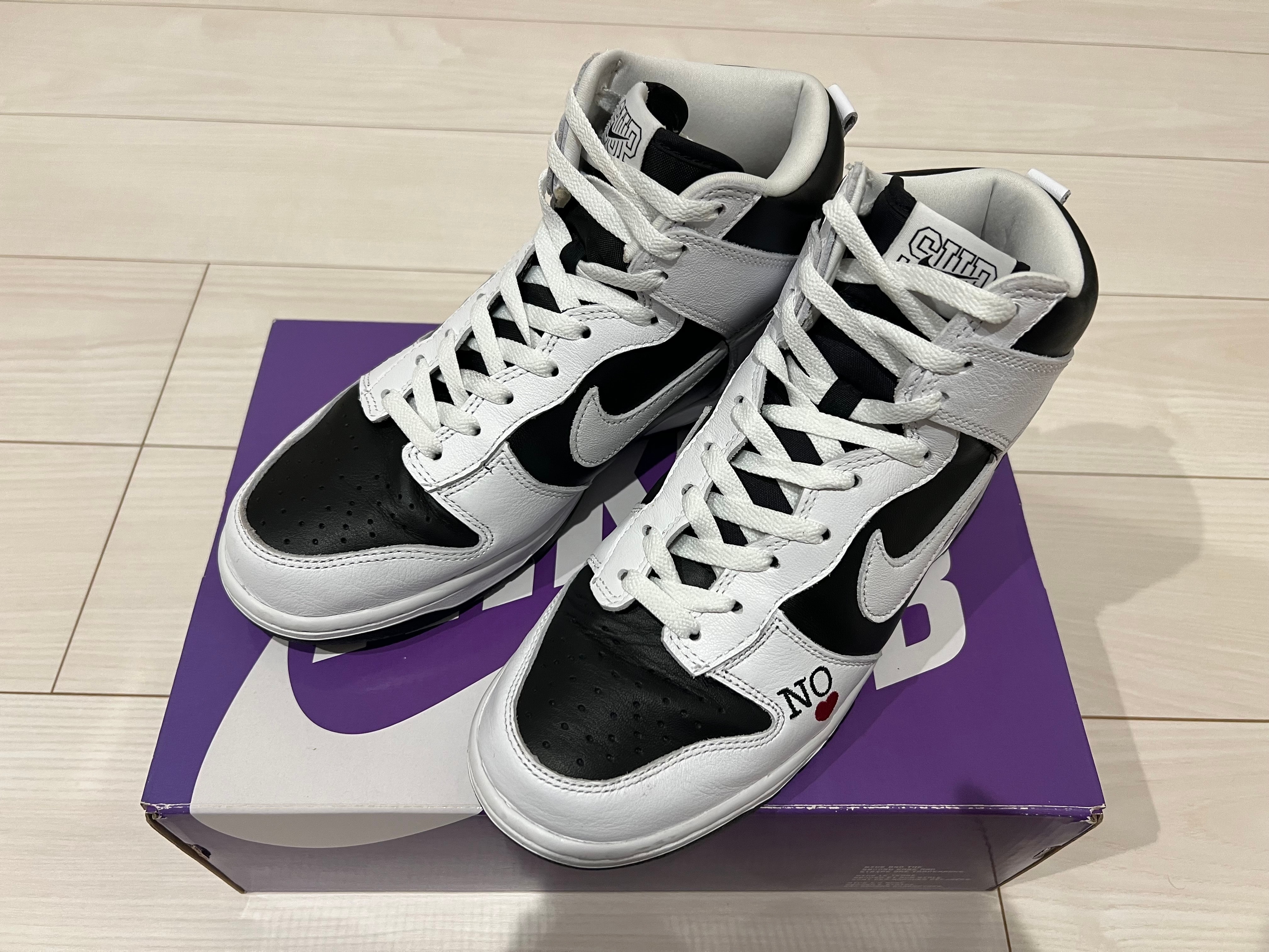 Supreme × Nike SB Dunk High By Any Means "White Black"