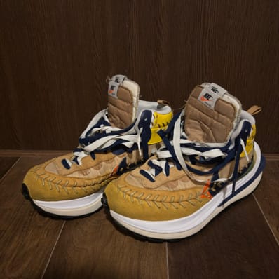 Jean-Paul Gaultier × sacai × Nike VaporWaffle "Sesame/Multi Color"