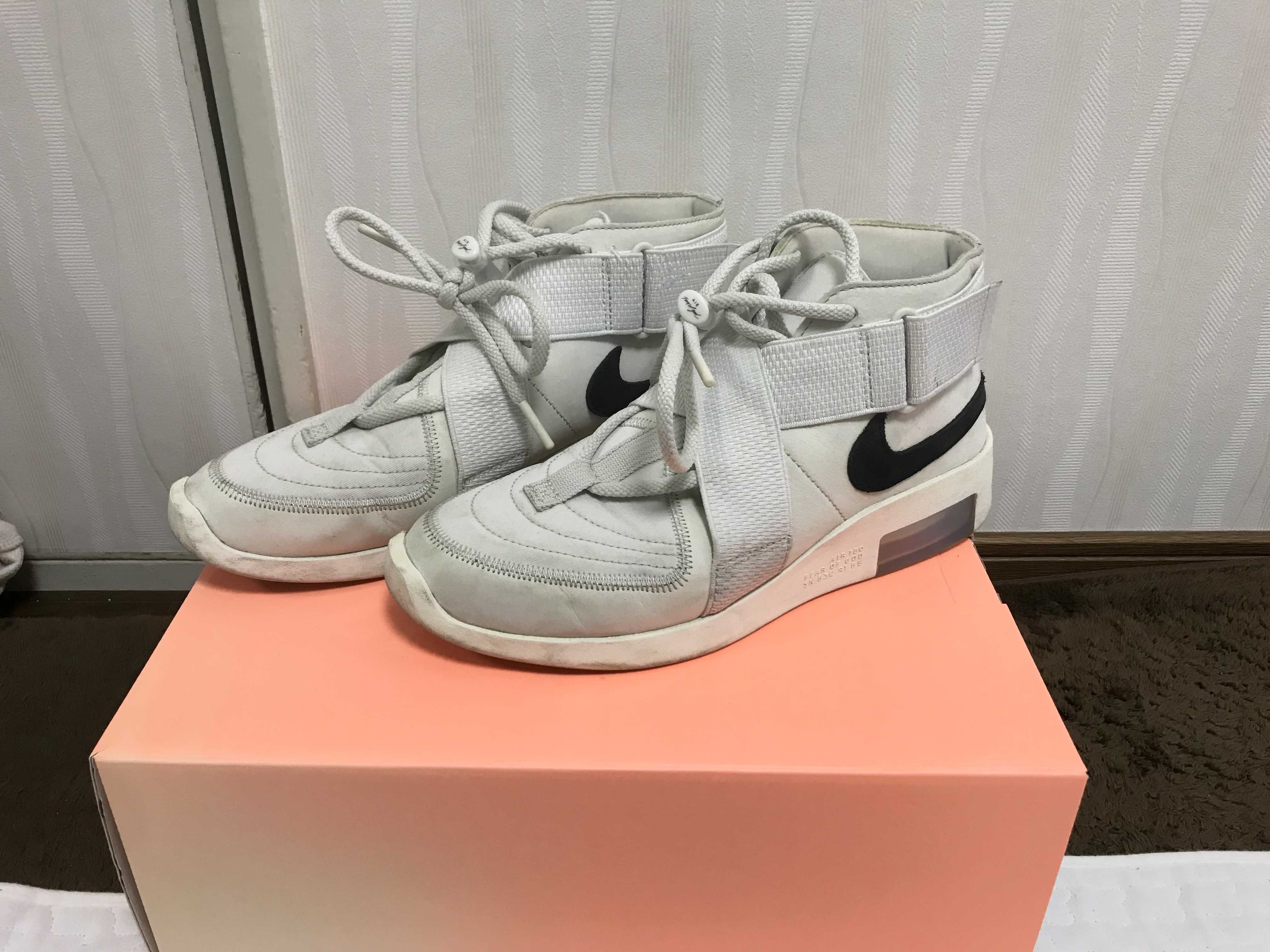 Fear Of God × Nike Air  Raid "Light Bone"