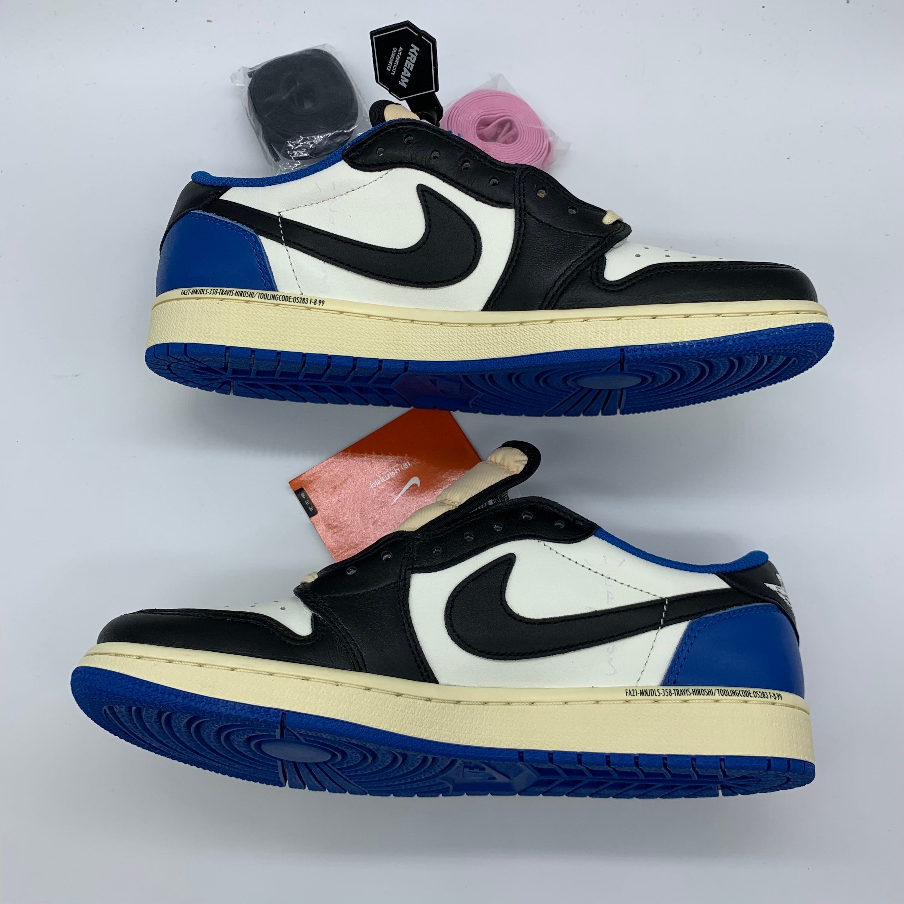 Travis Scott × fragment design × Nike Air Jordan 1 Low OG SP "Military Blue"