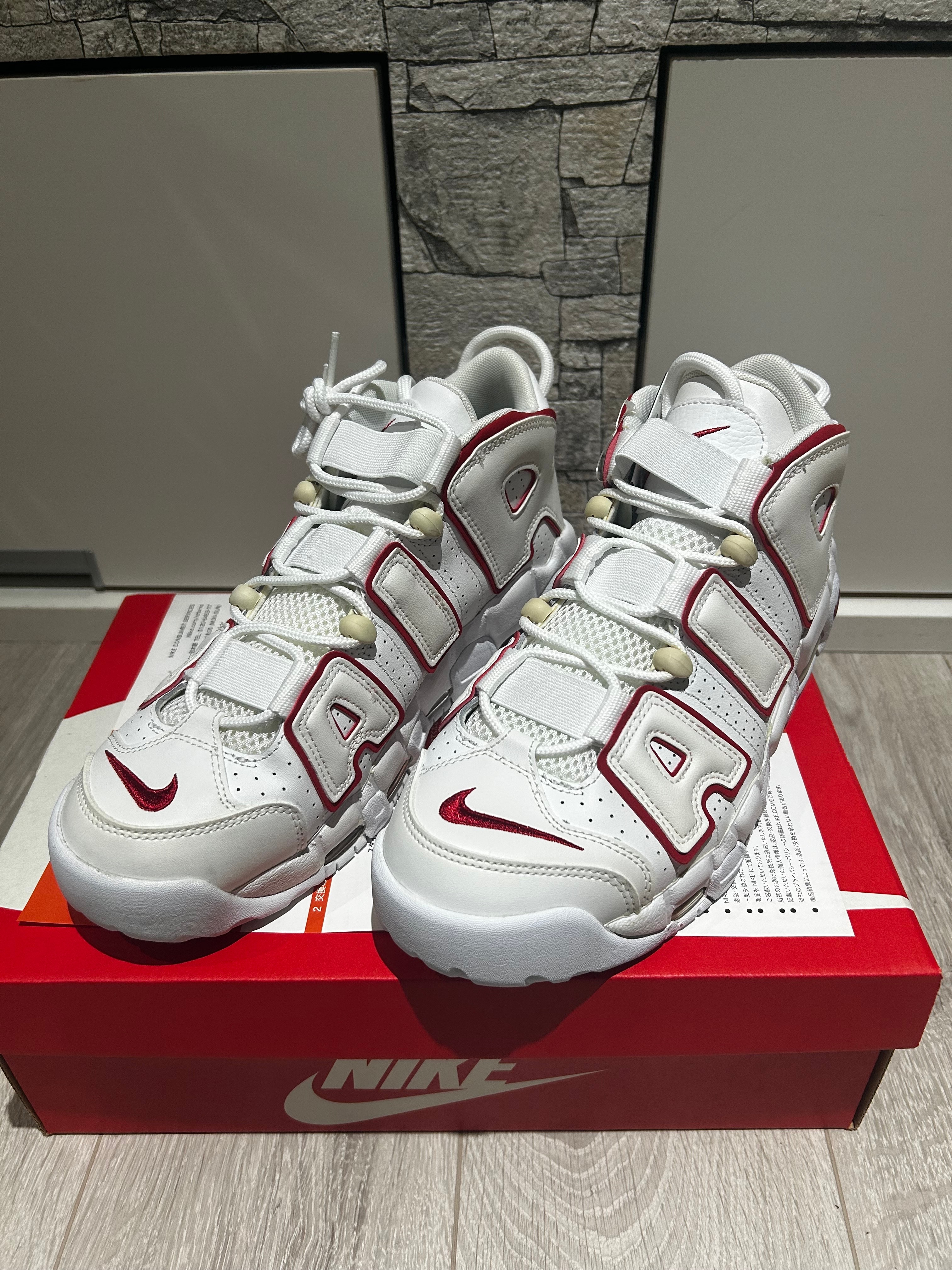 NIKE AIR MORE UPTEMPO "WHITE/VARSITY RED" (2021)