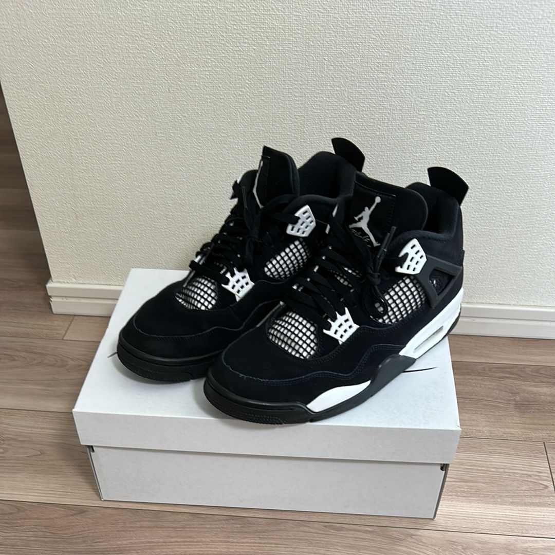 Nike Air Jordan 4 Retro "White Thunder"