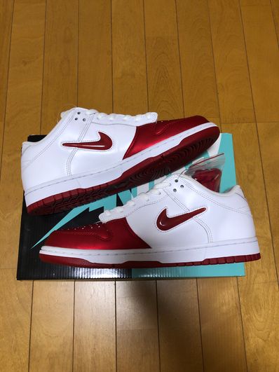 Supreme × Nike Dunk Low "Varsity Red/White"
