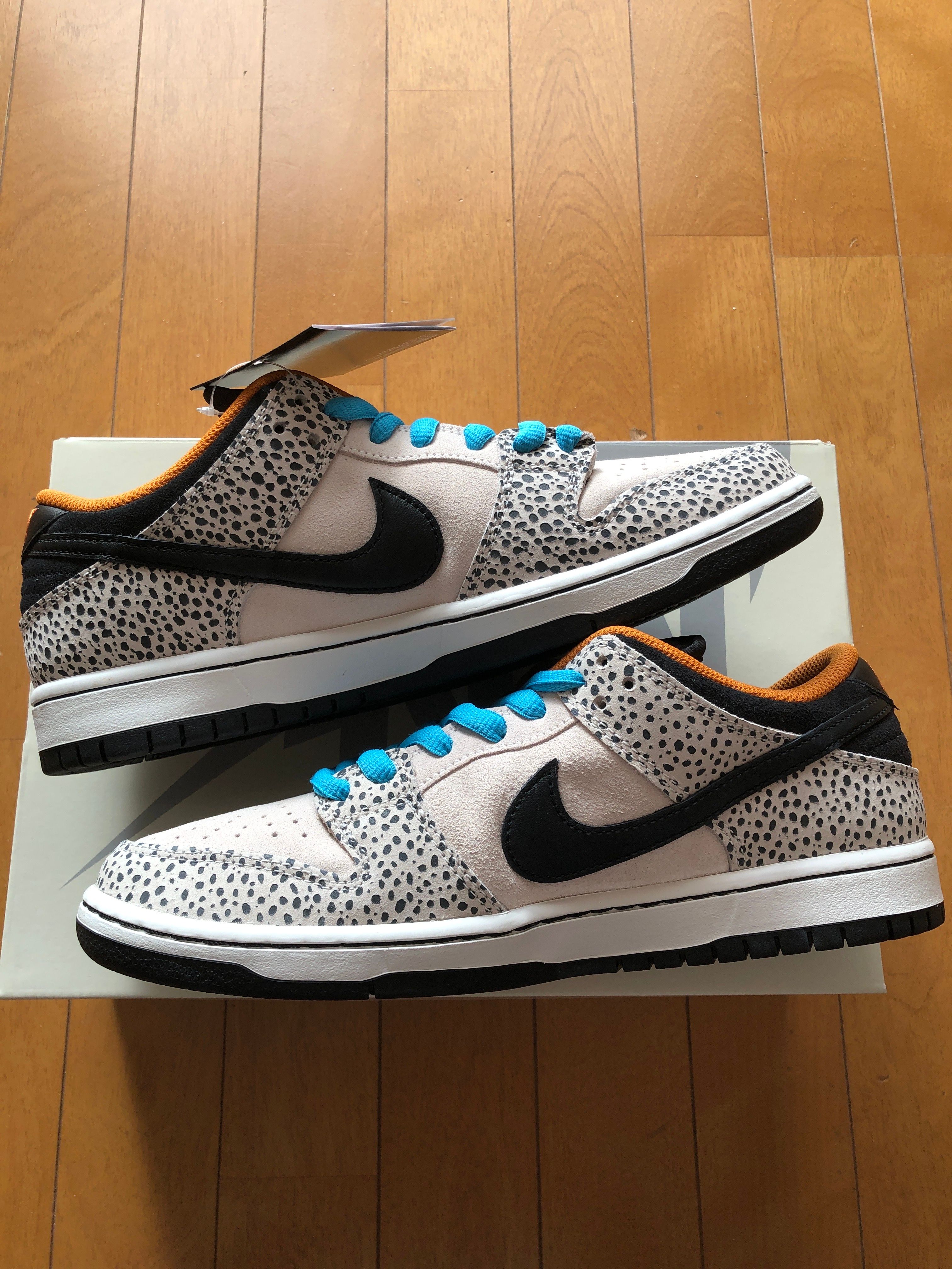 Nike SB Dunk Low Pro Electric Safari "Phantom and Black"