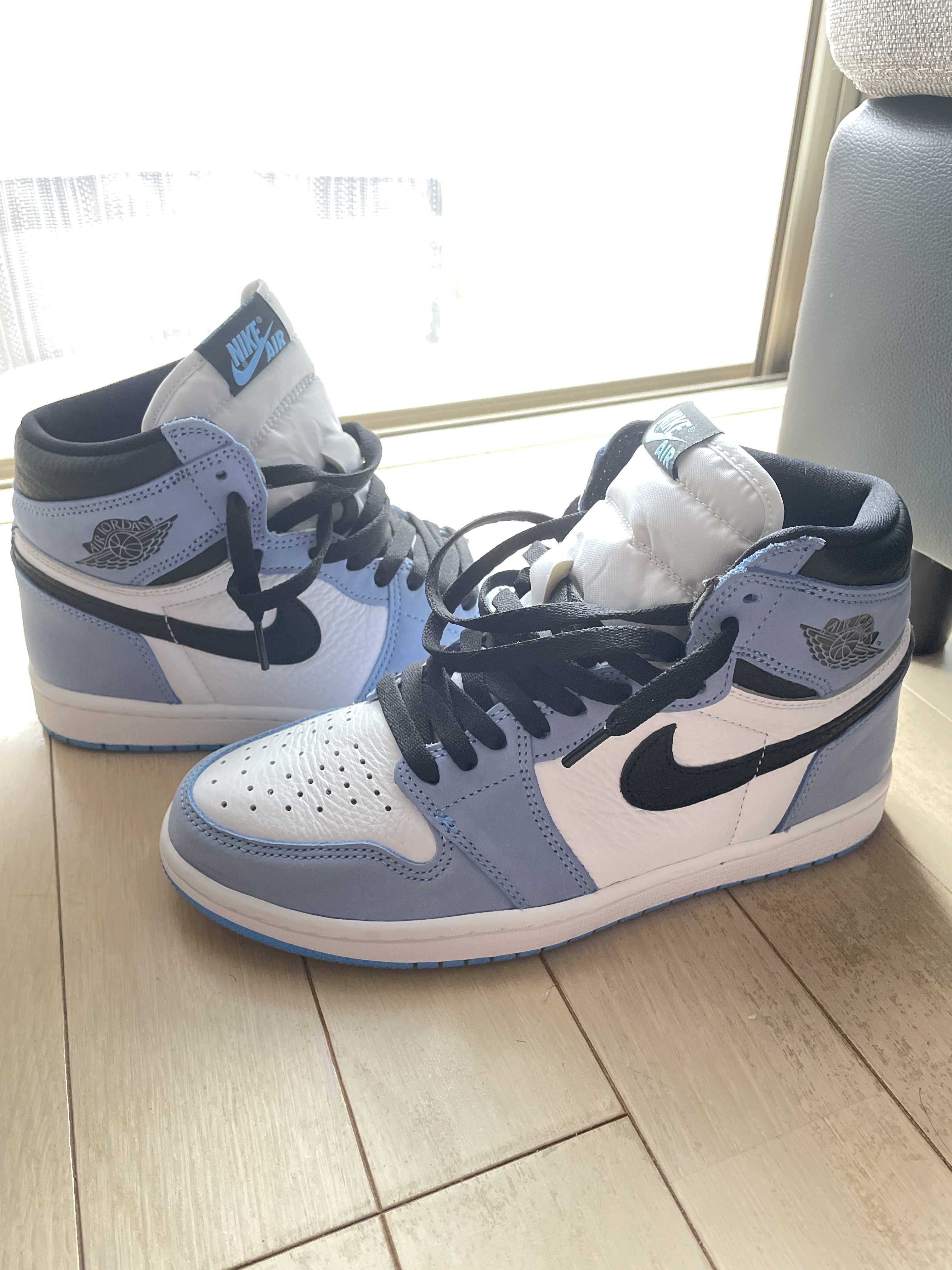 Nike Air Jordan 1 High OG "University Blue"