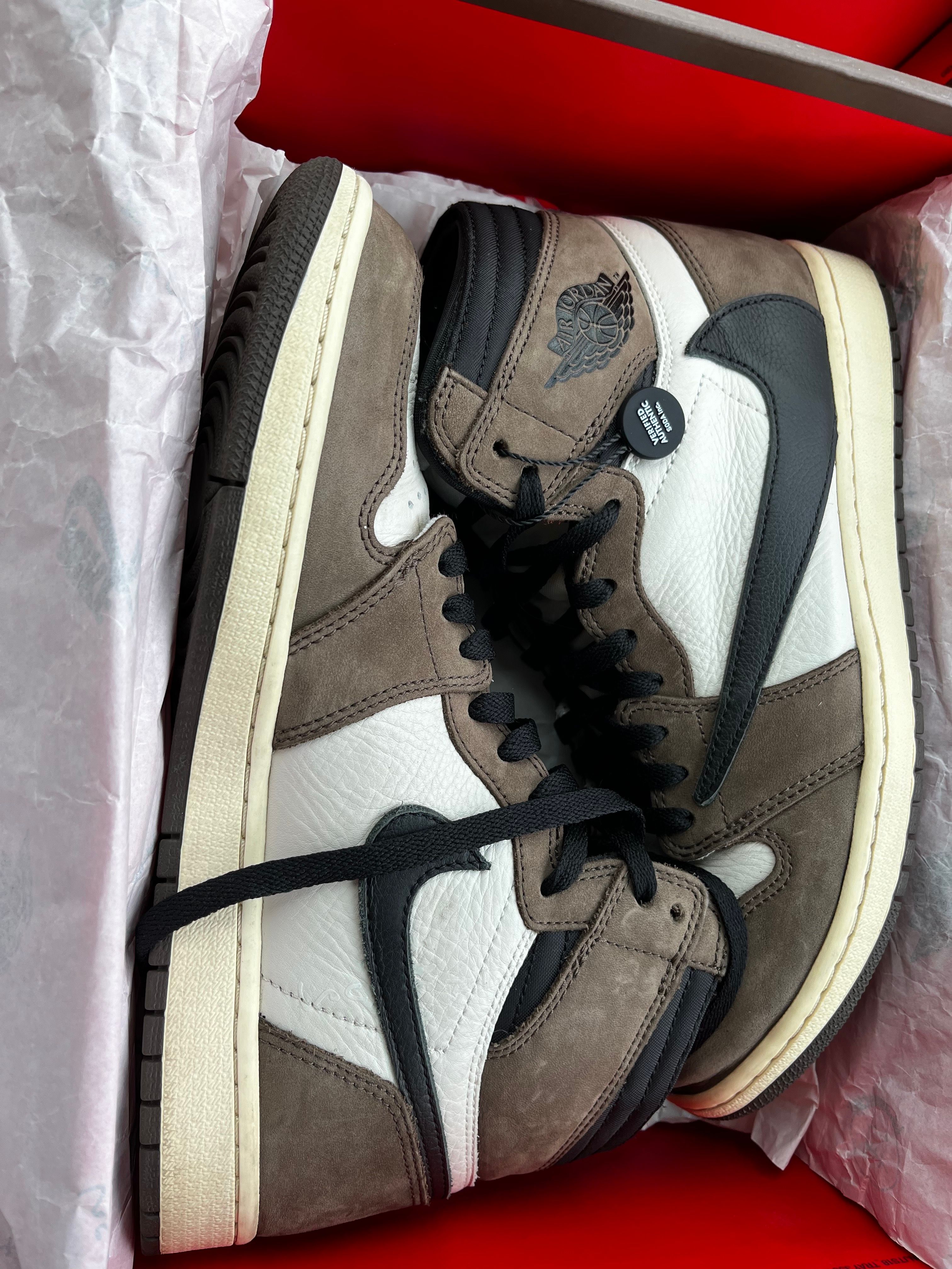 Travis Scott × Nike Air Jordan 1 Retro High OG TS SP "Sail/Dark Mocha"