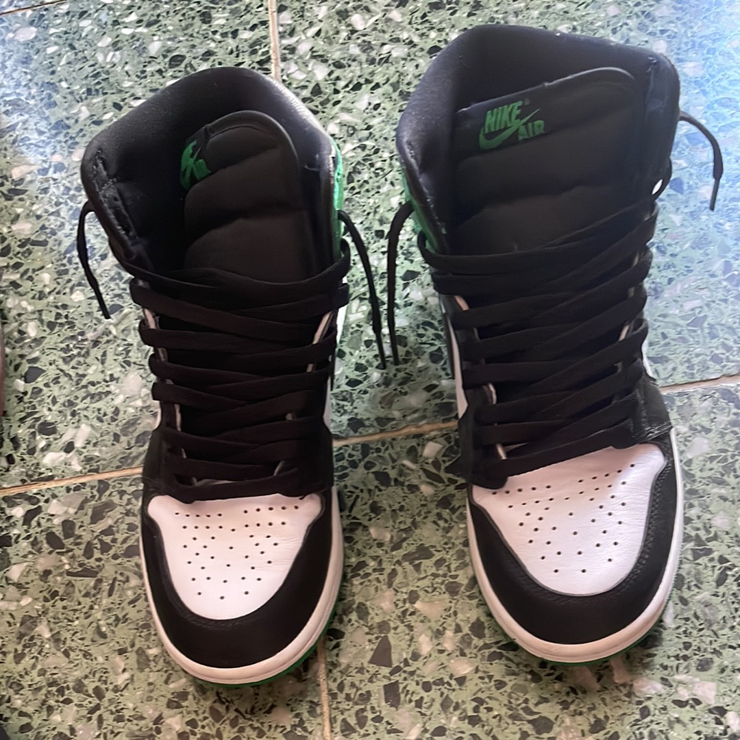 Nike Air Jordan 1 Retro High OG "Celtics/Black and Lucky Green" (2023)