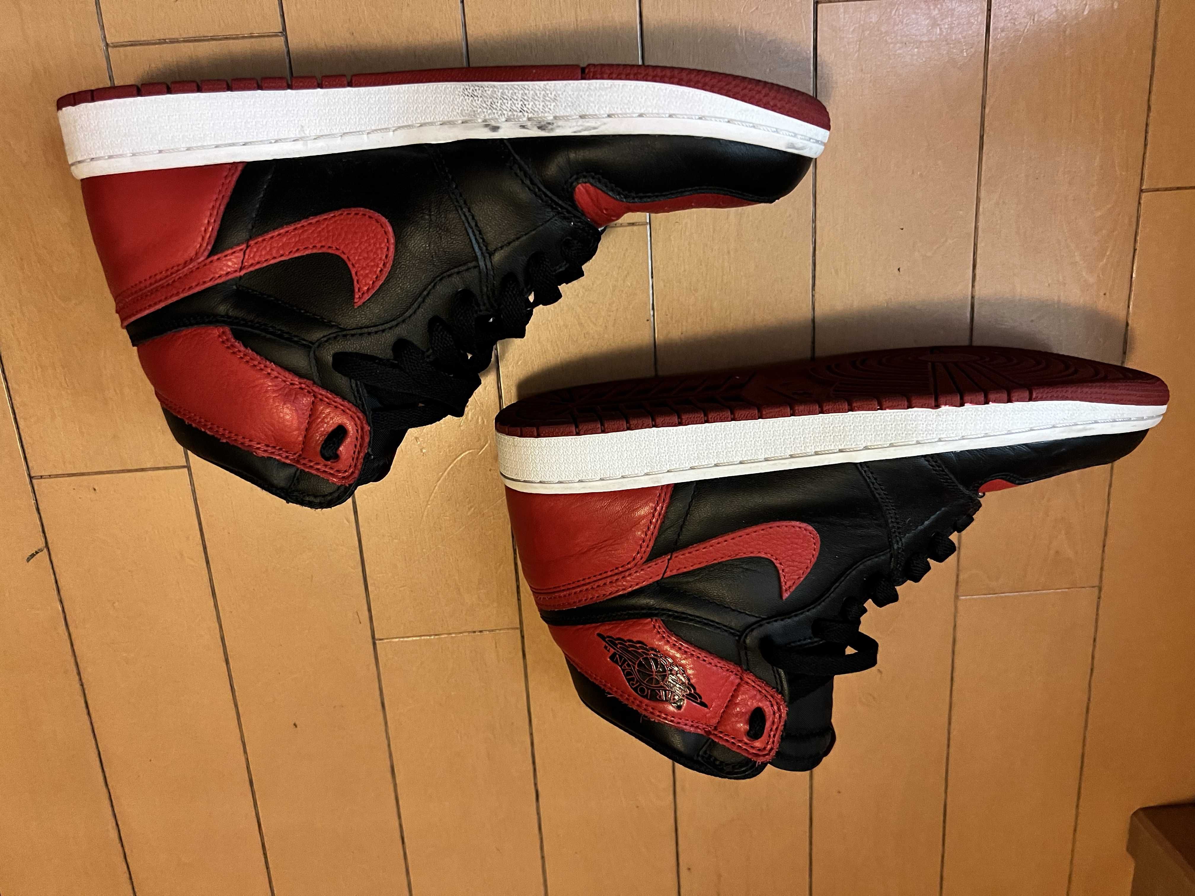 Nike Air Jordan 1 Retro High OG "Bred/Banned" (2016)