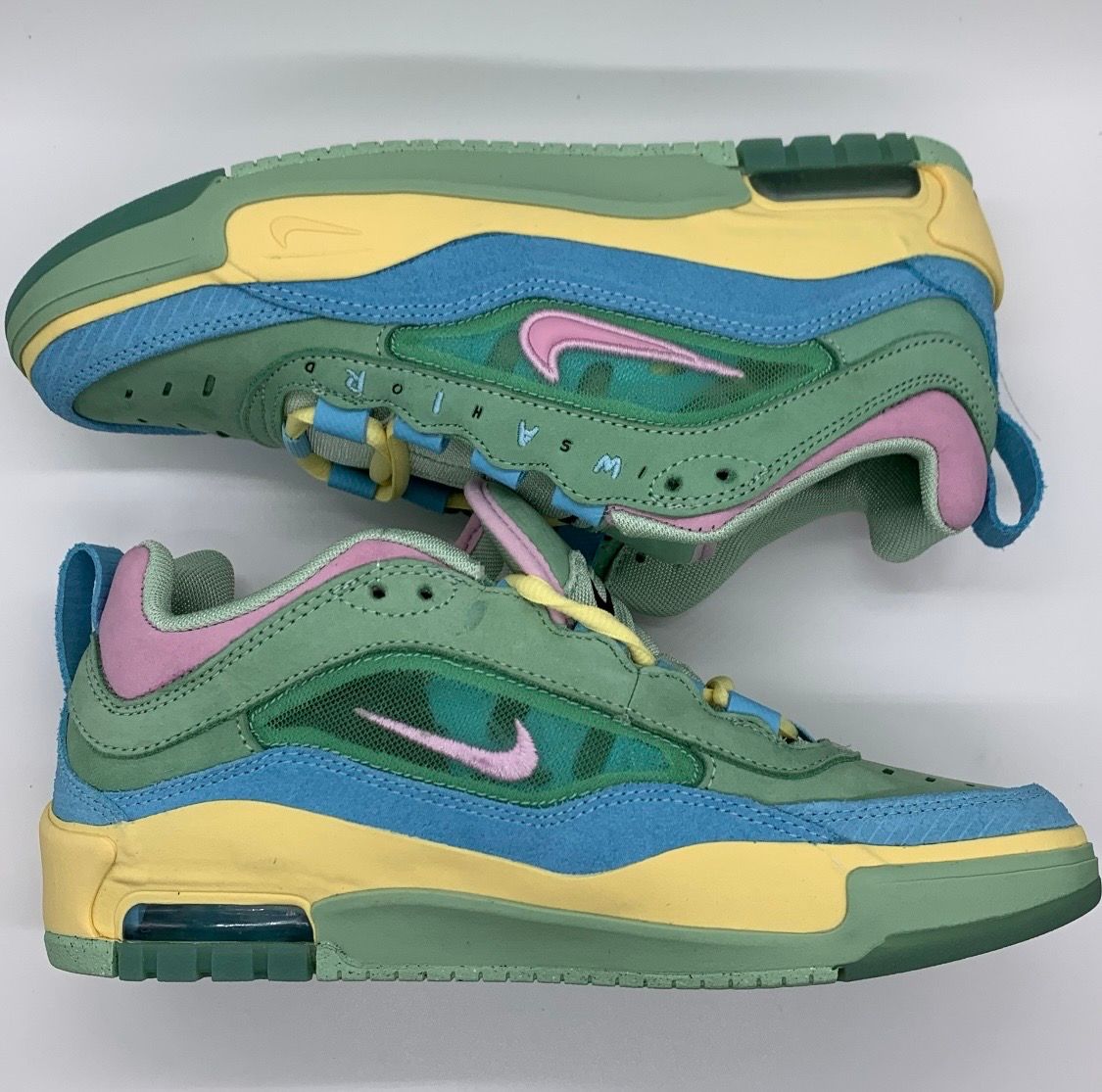 VERDY × Nike SB Air Max Ishod "Visty/Blue Gaze and Enamel Green"
