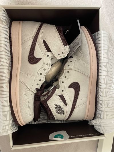 A Ma Maniere × Nike Air Jordan 1 Retro High OG "Sail and Burgundy"
