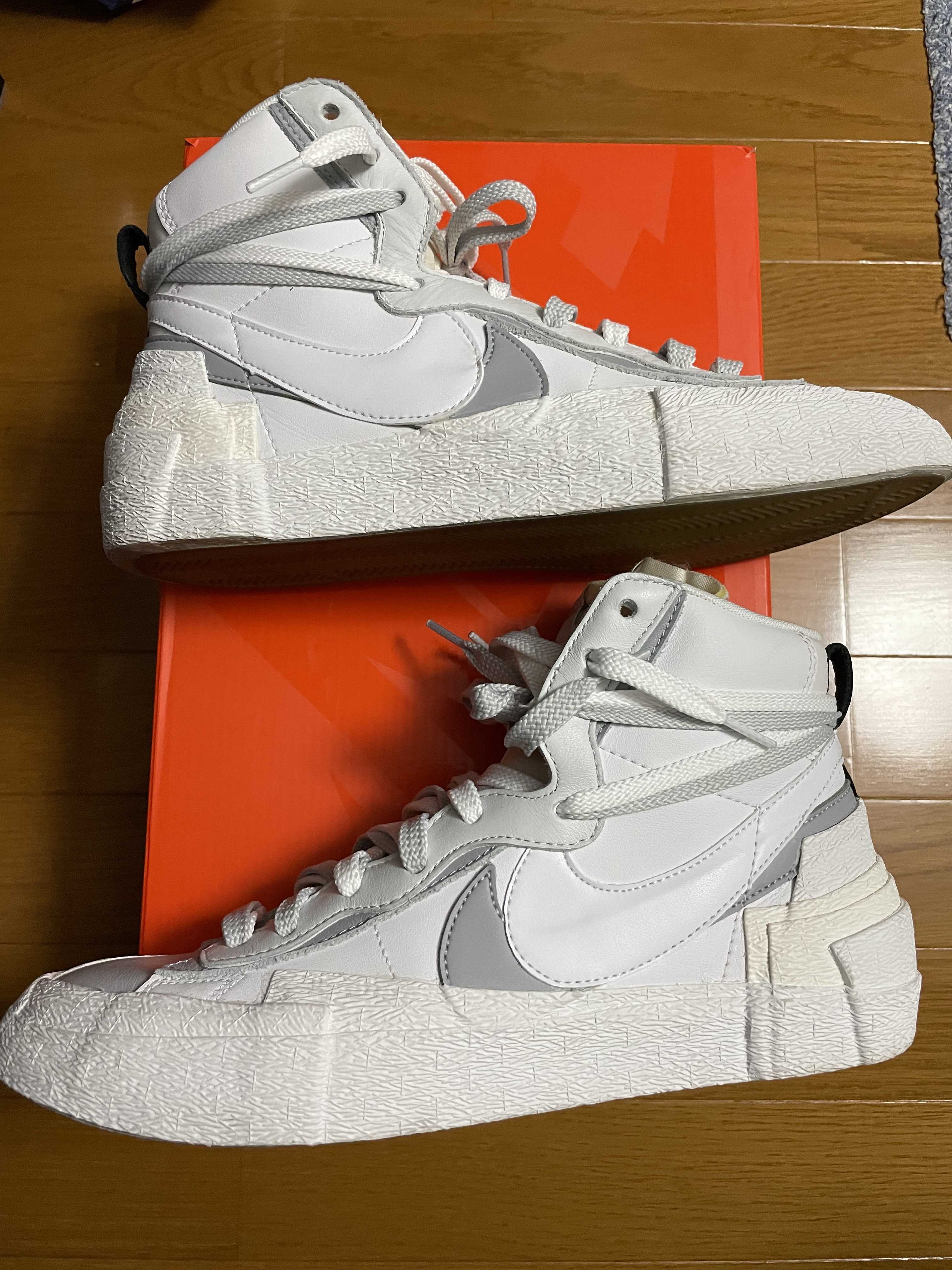 sacai × NIKE BLAZER MID "WHITE/WOLF GREY"