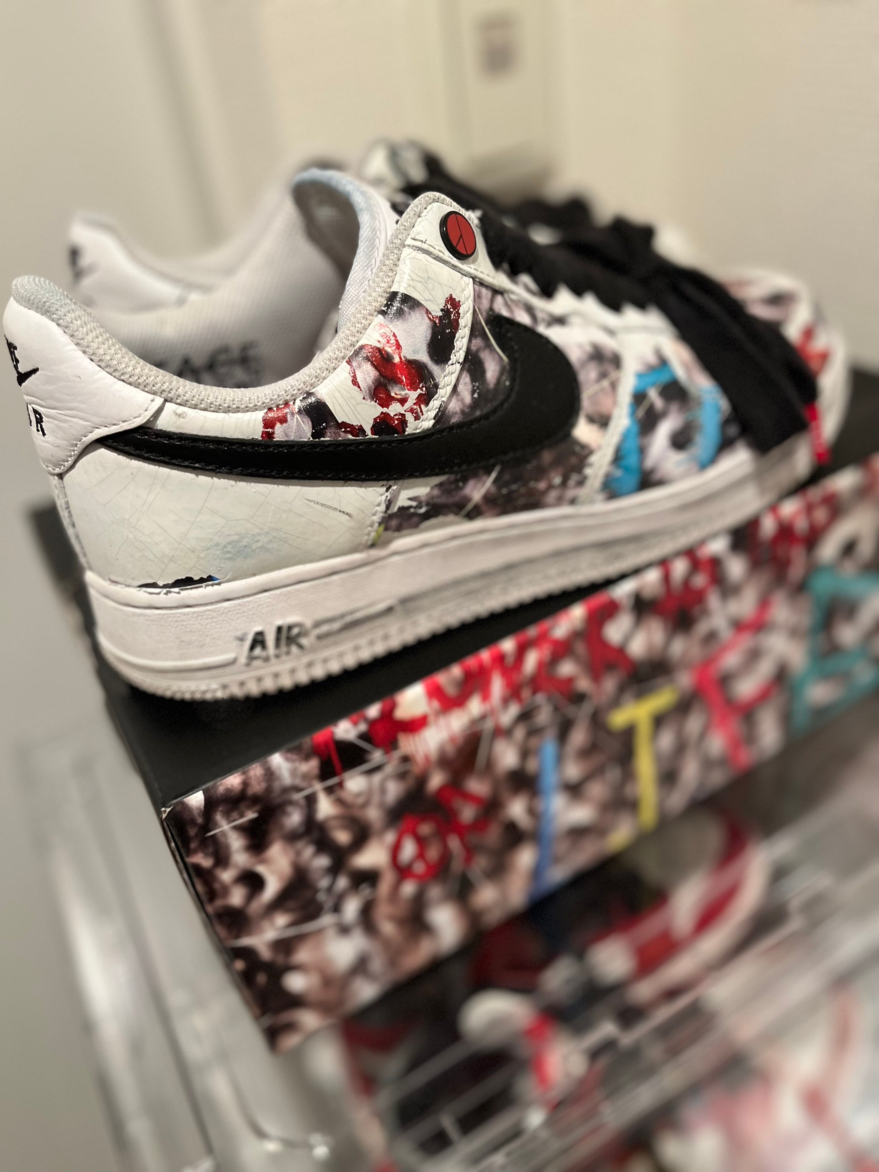 PEACEMINUSONE × Nike Air Force 1 Low "Para-noise/White/Black" / G-DRAGON