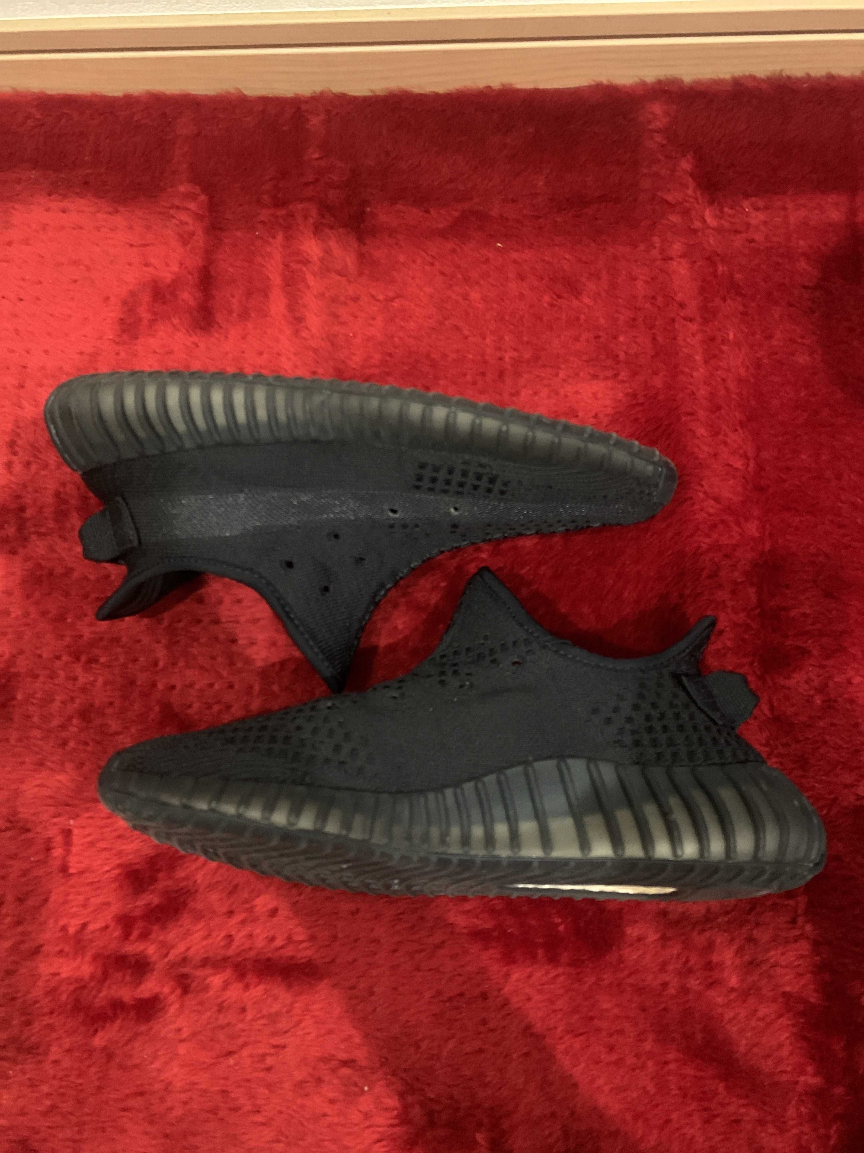 adidas YEEZY Boost 350V2 "Onyx"