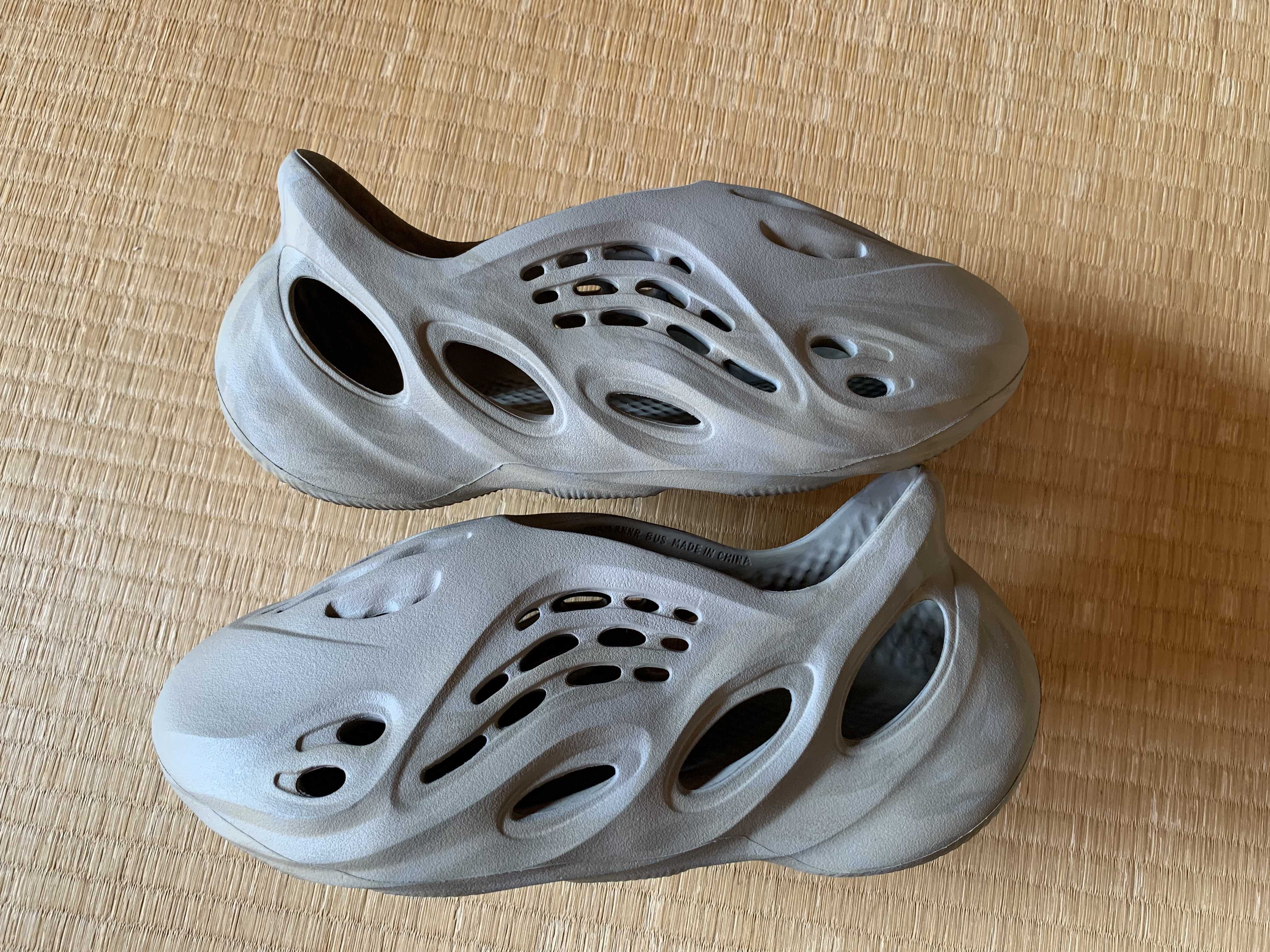 adidas YEEZY Foam Runner "Stone Sage"