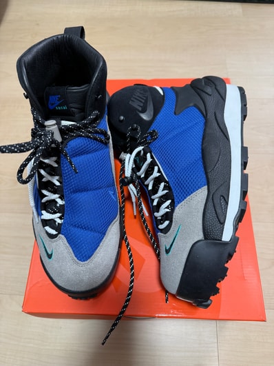 sacai × Nike Magmascape "Varsity Royal"