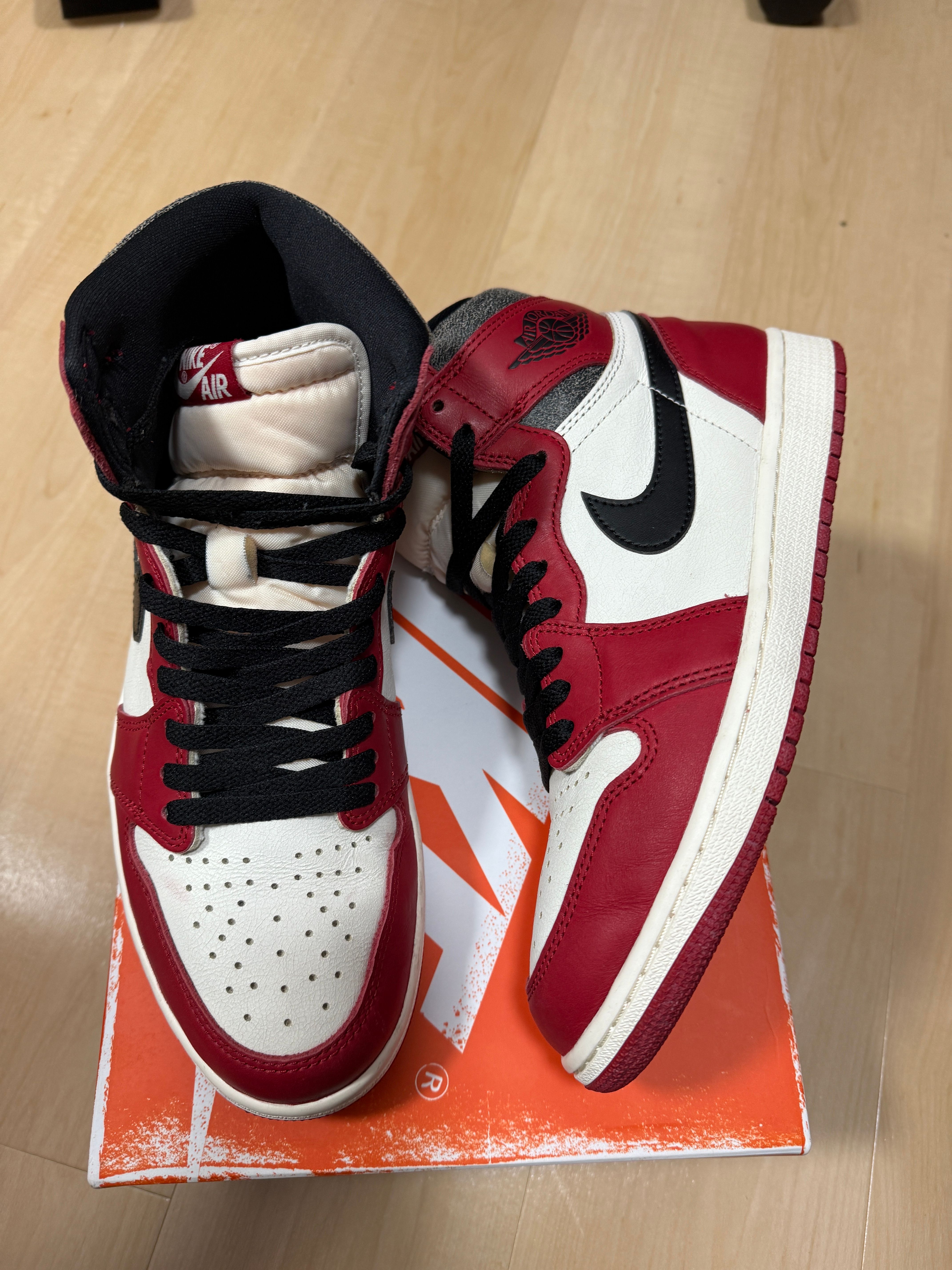 Nike Air Jordan 1 High OG "Lost & Found/Chicago"