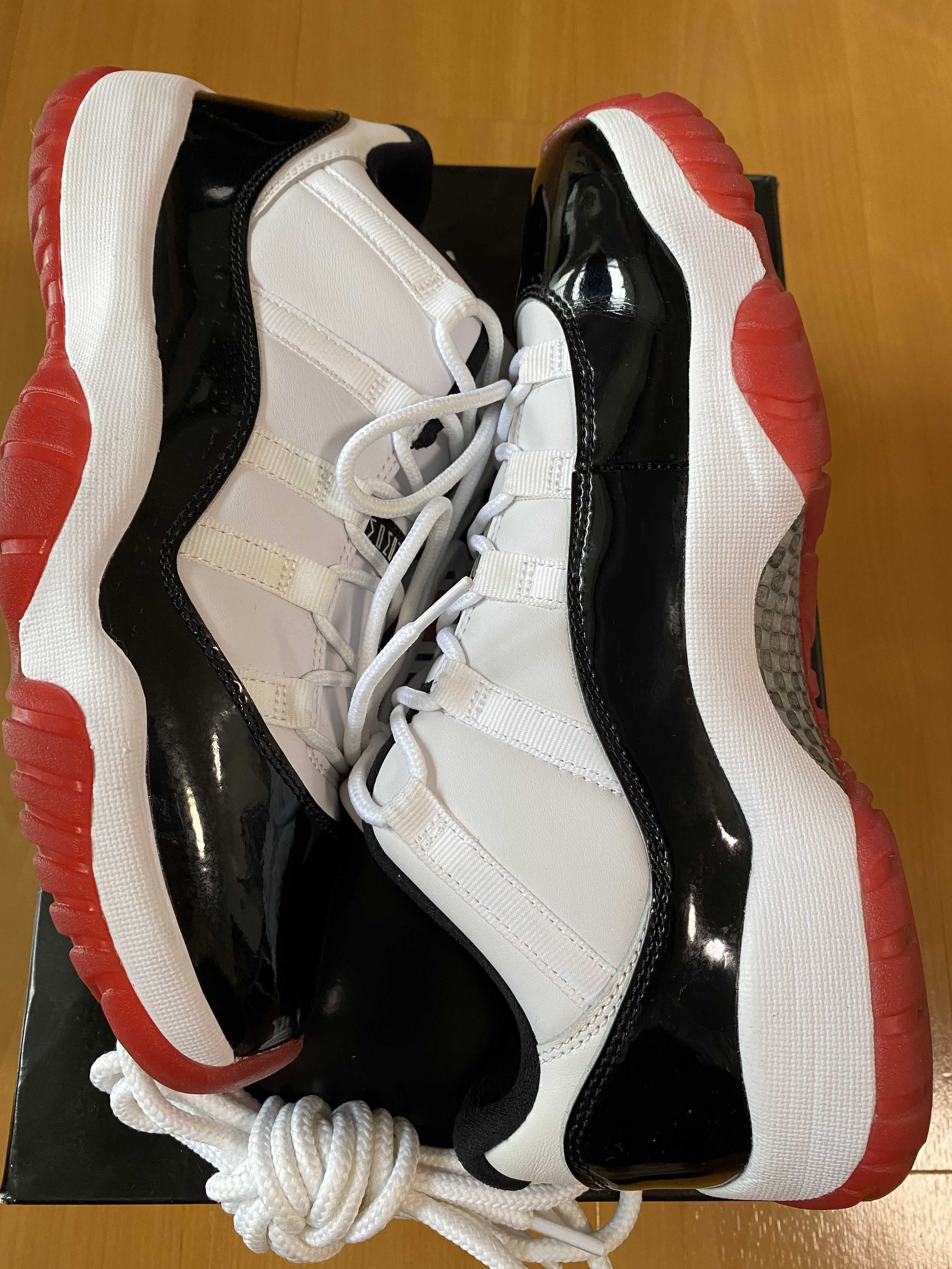 Nike Air Jordan 11 Low "Gym Red"
