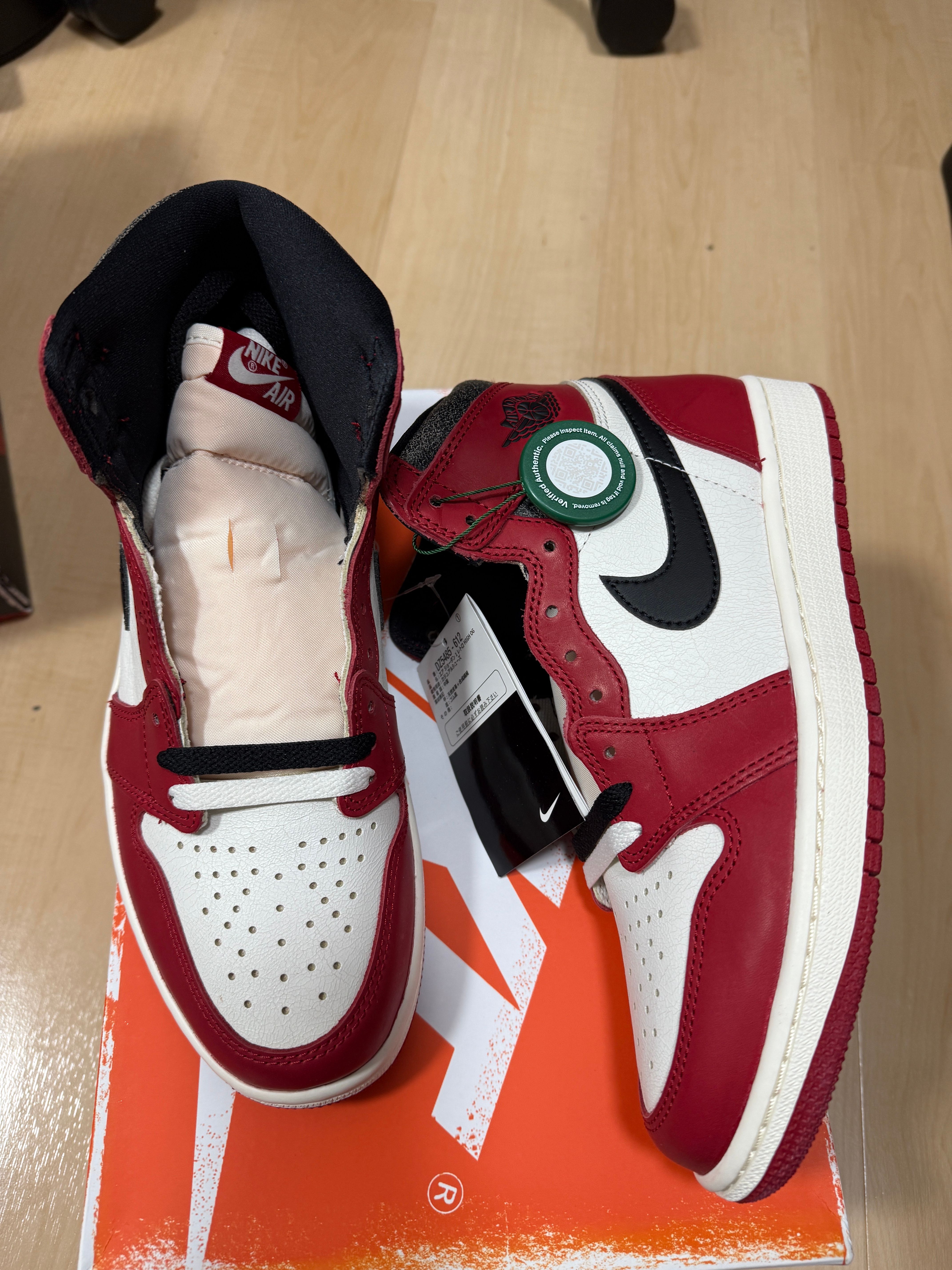 Nike Air Jordan 1 High OG "Lost & Found/Chicago"