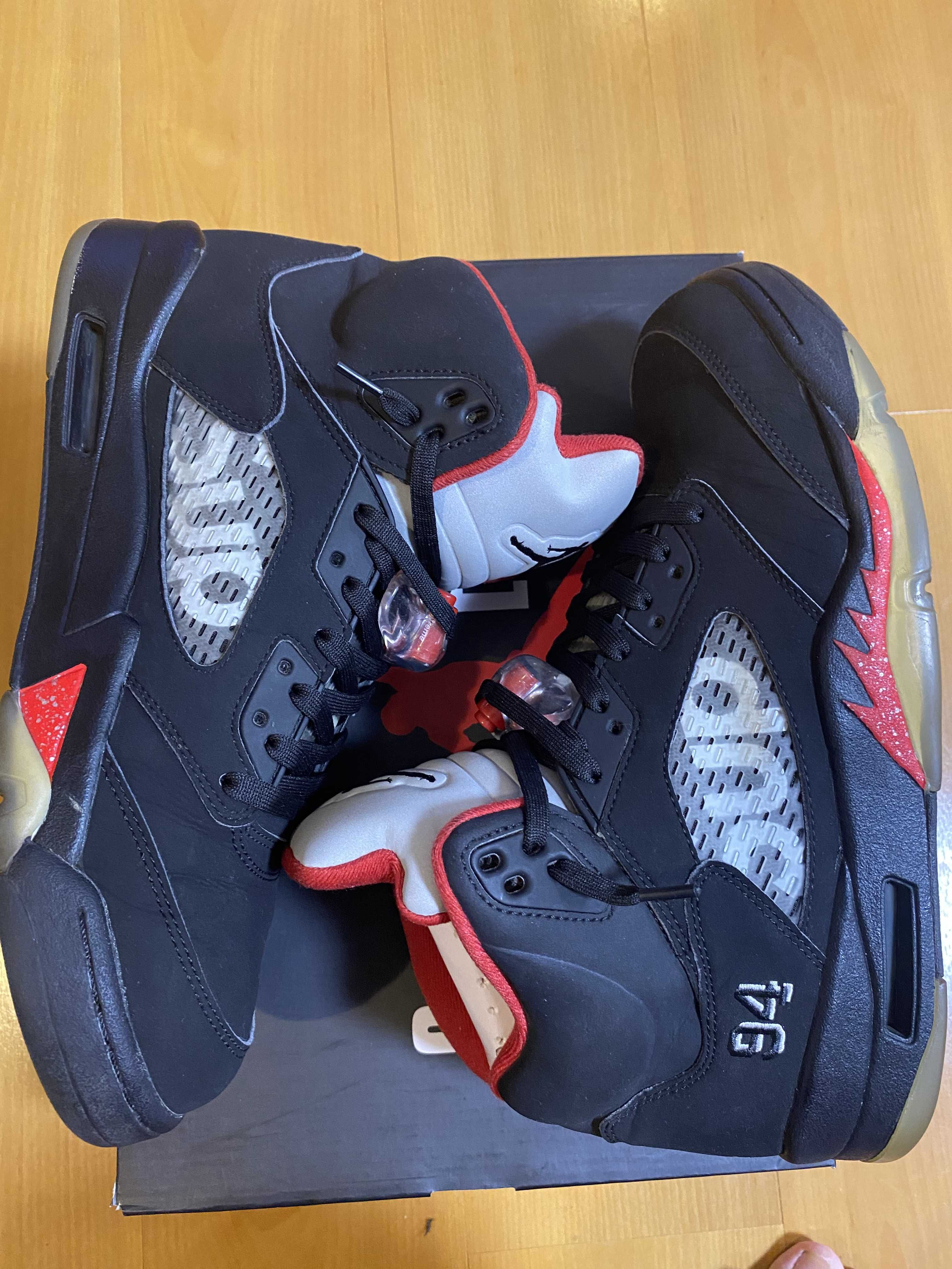 Supreme × Nike Air Jordan 5 Retro "Black"