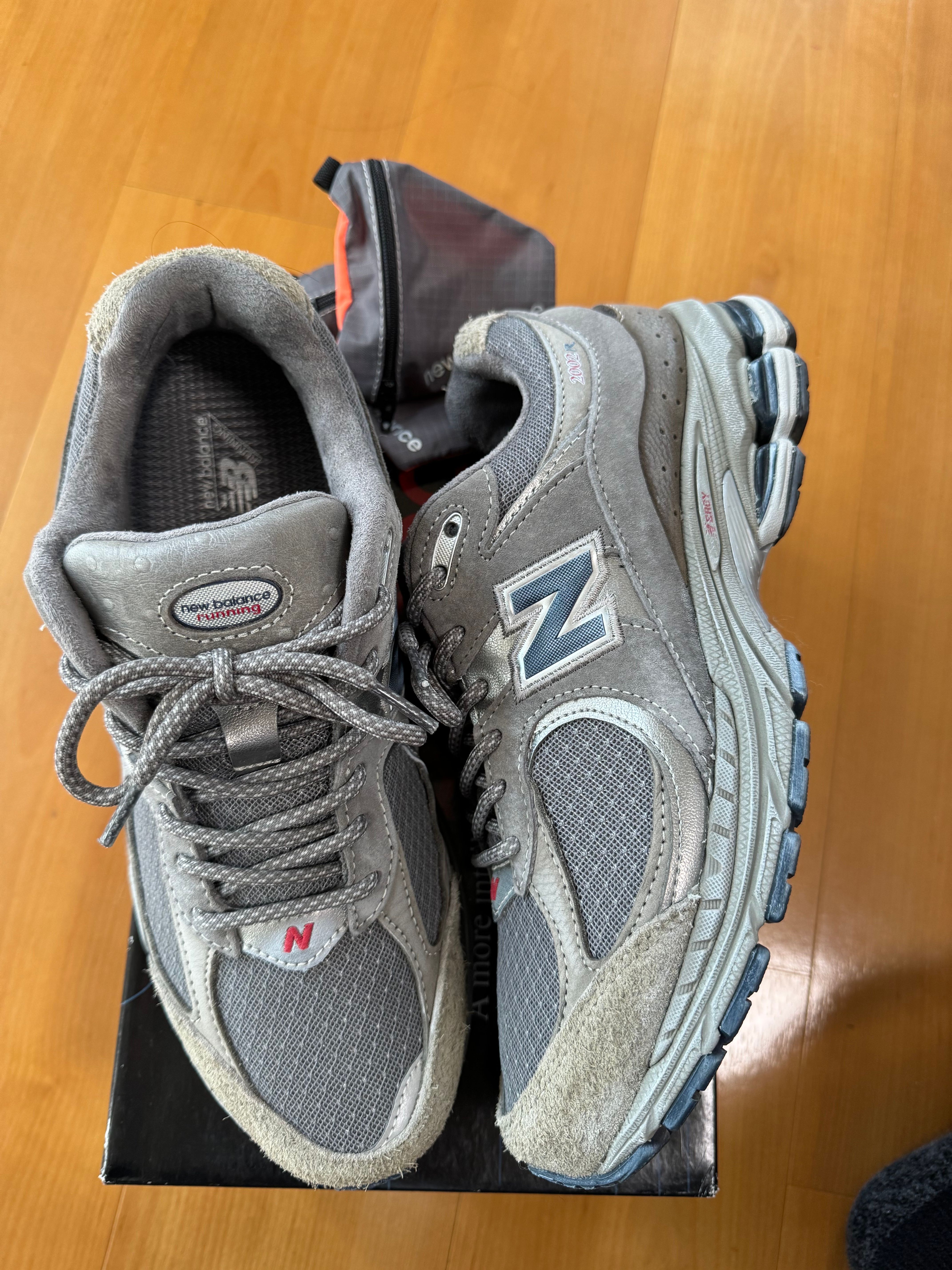 New Balance 2002R "Gray"