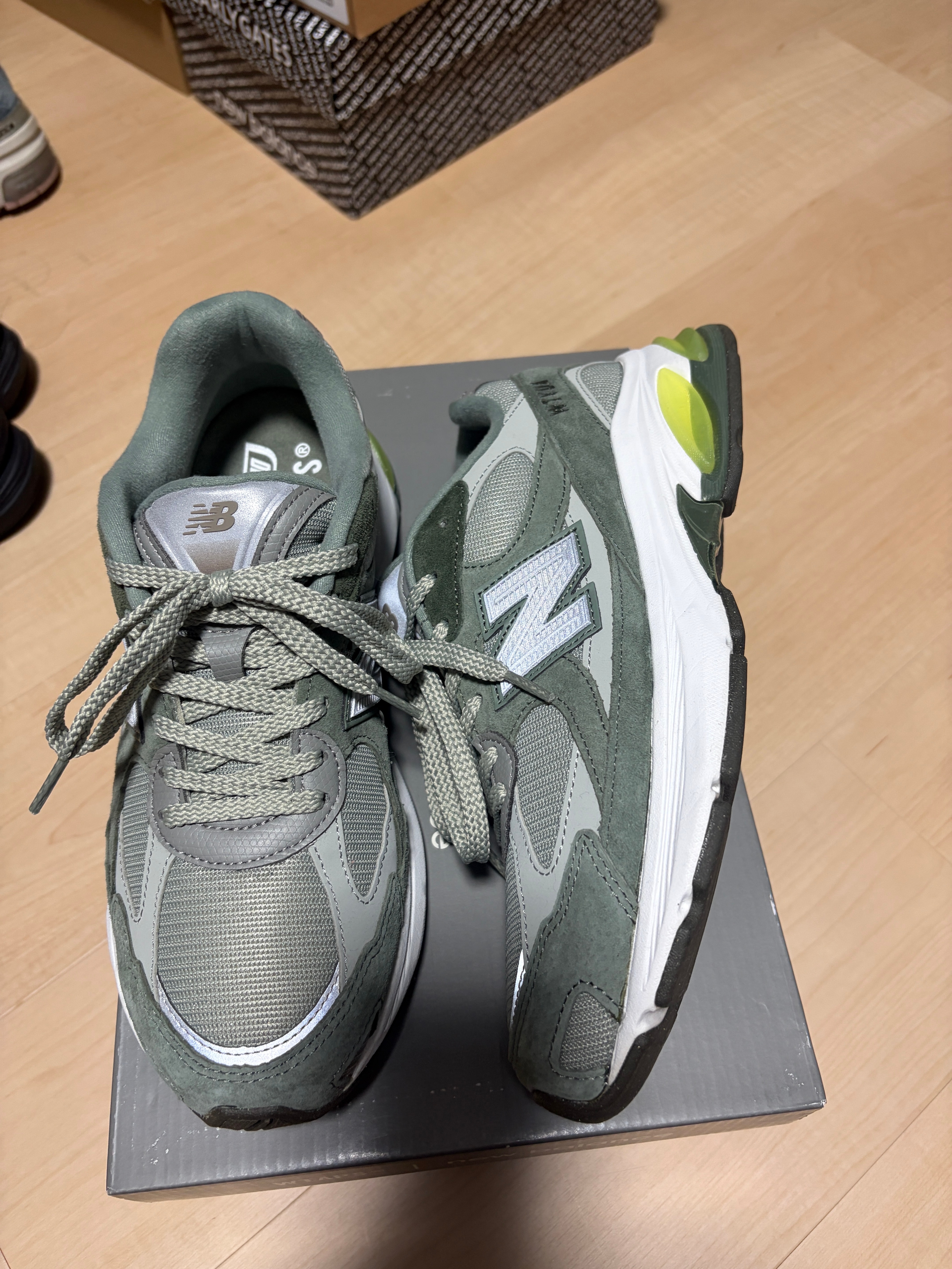 WTAPS × New Balance ABZORB 2010 "Olive Drab"