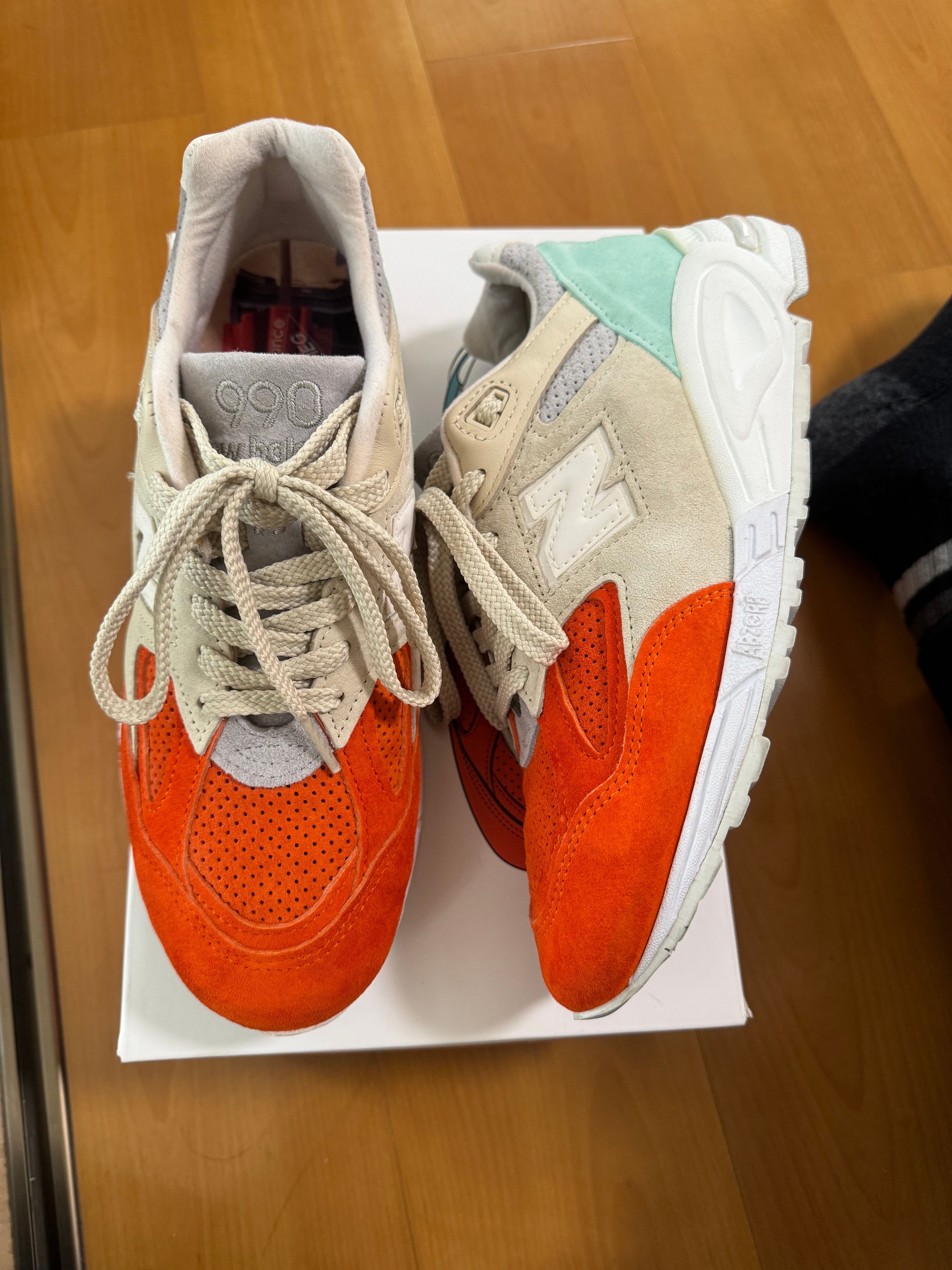 KITH × New Balance 990V2 "Cyclades"