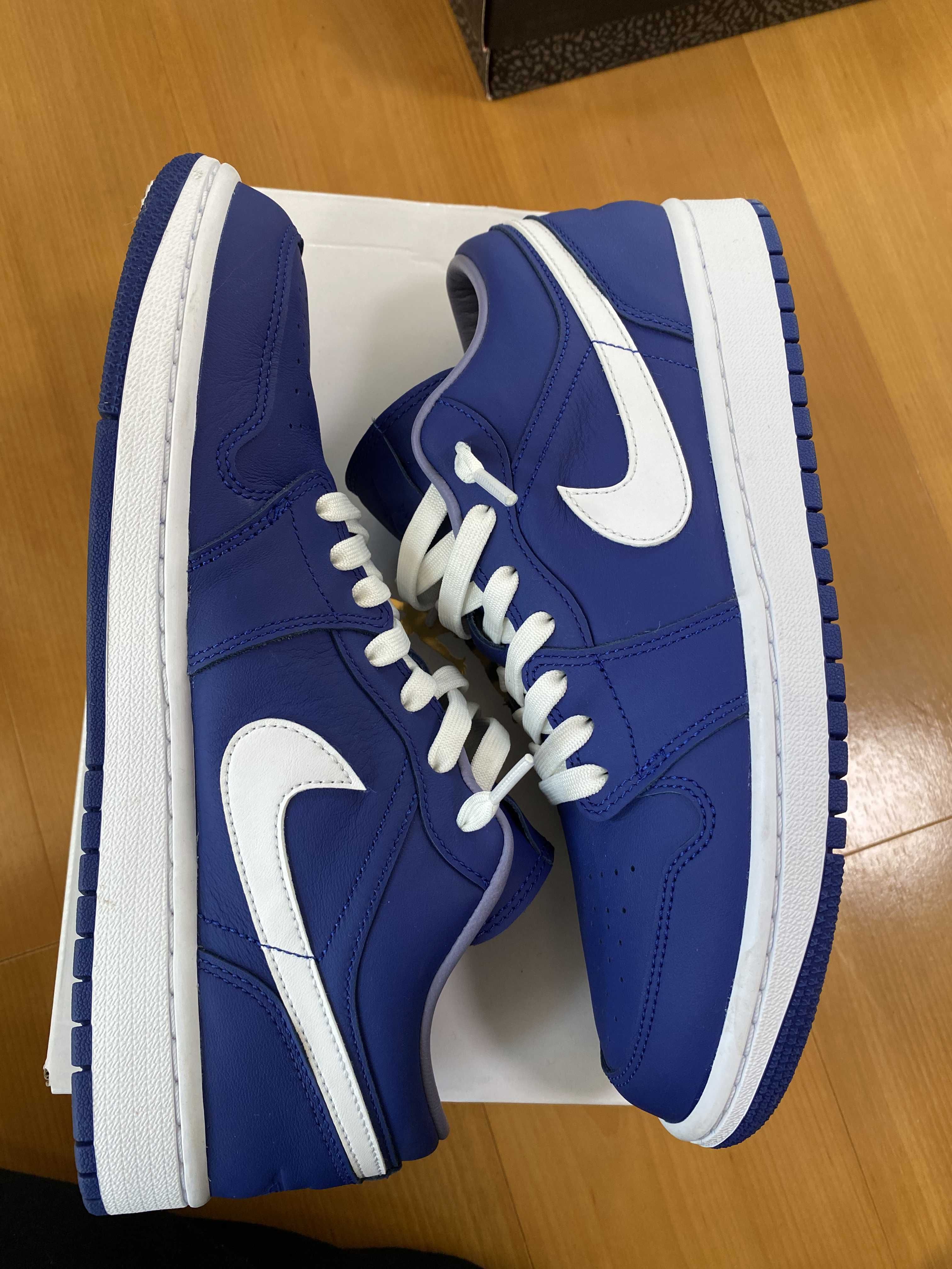 NIKE Women's AIR JORDAN 1 LOW SE "DEEP ROYAL BLUE"