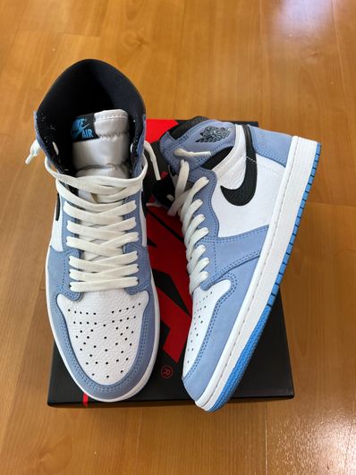 Nike Air Jordan 1 High OG "University Blue"