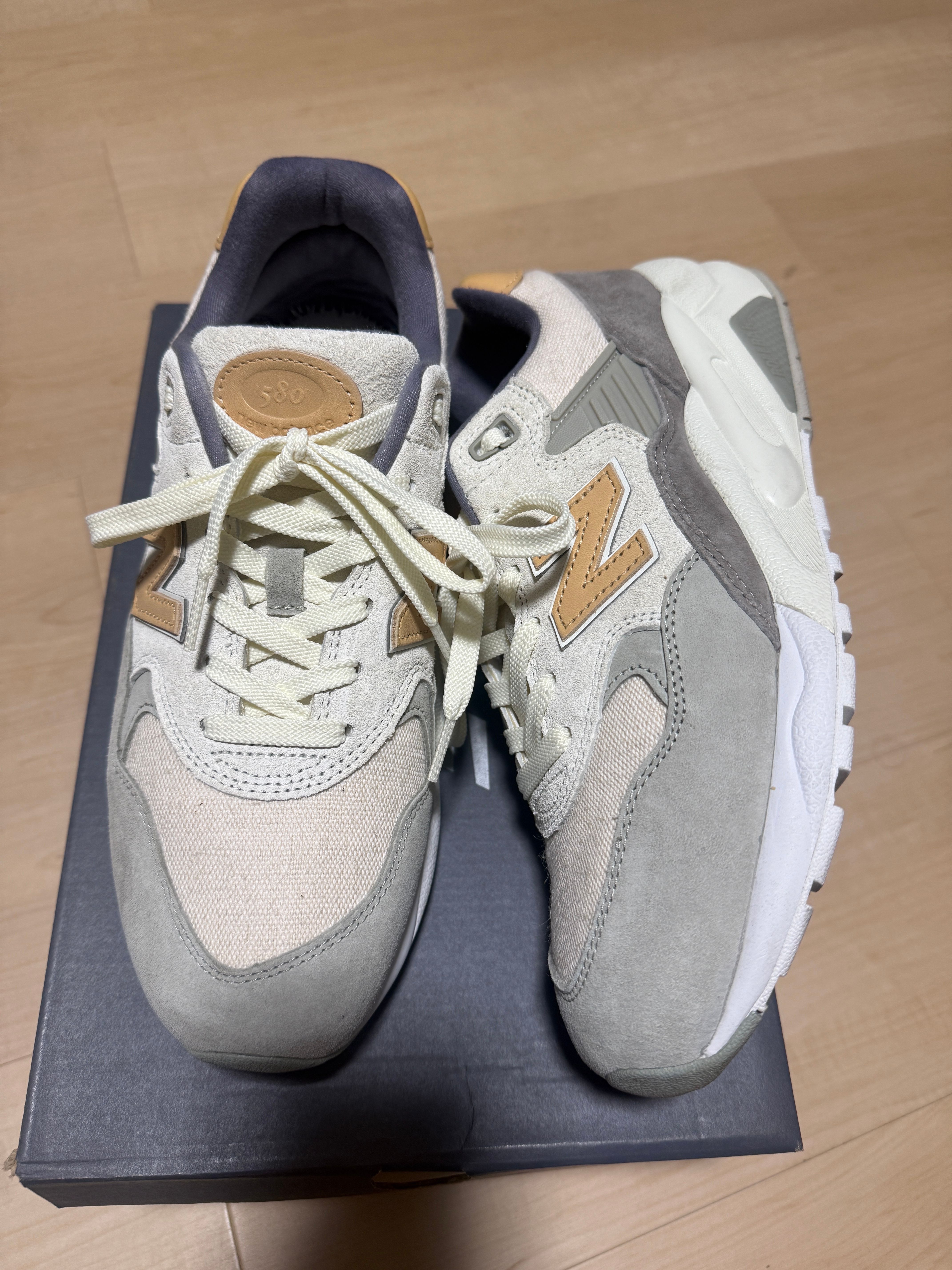 KITH × New Balance 580 "Malibu"