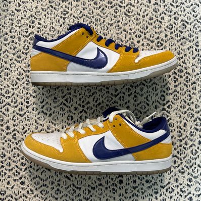 NIKE SB DUNK LOW