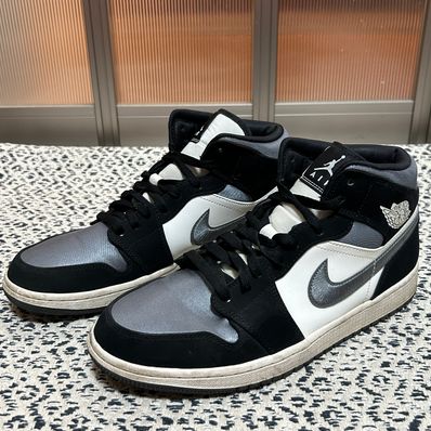 NIKE AIR JORDAN 1 MID SE "WHITE/BLACK/SATIN BLUE"