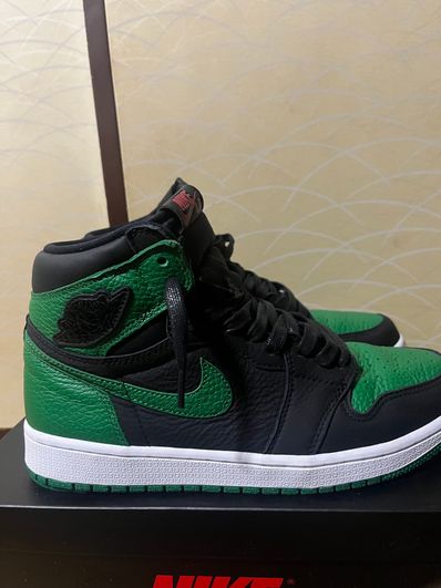 Nike Air Jordan 1 Retro High OG "Black/Pine Green" (2020)