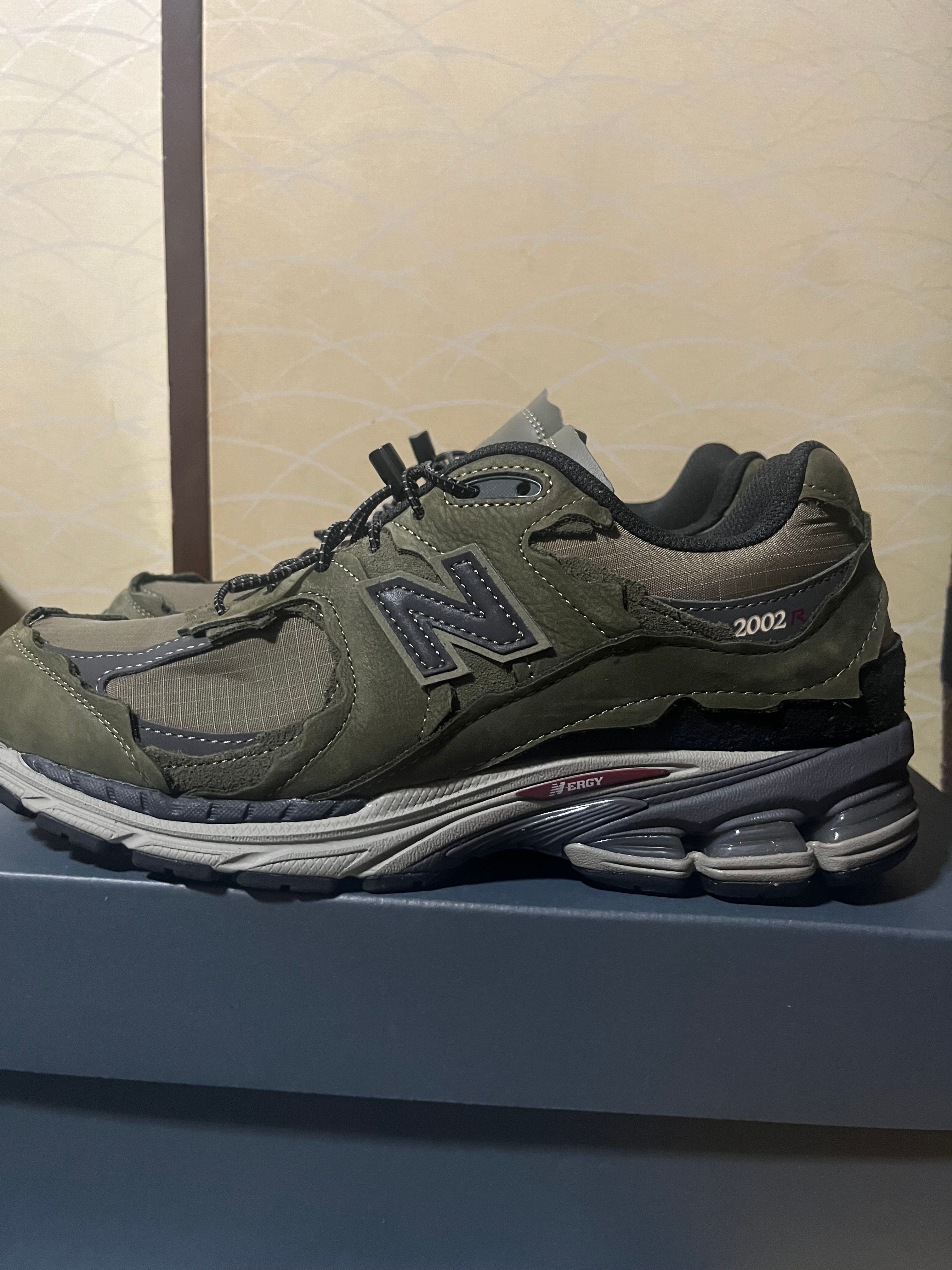 New Balance 2002R Protection Pack "Dark Moss"