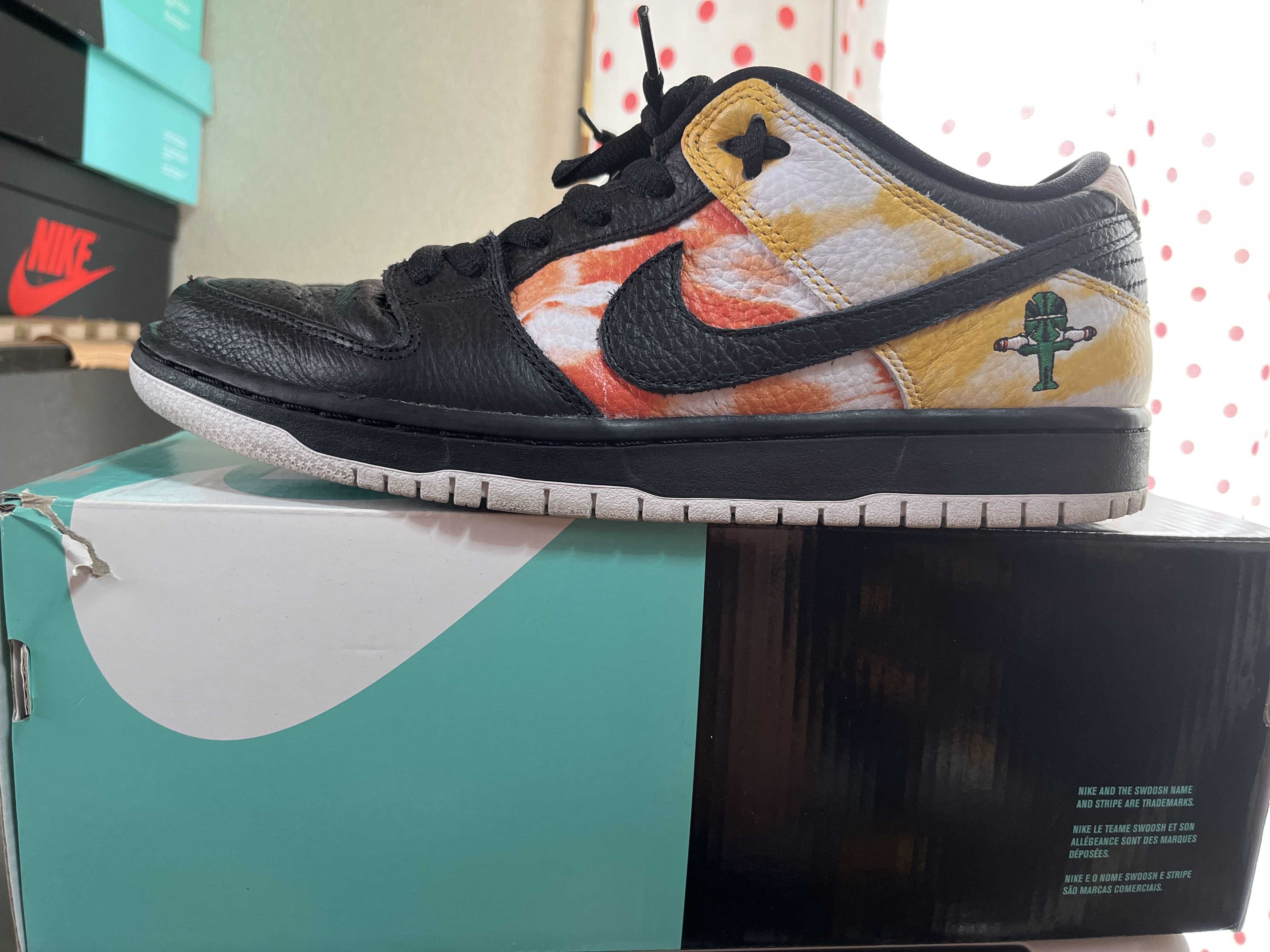 Nike SB Dunk Low "Raygun Tie-Dye/Black"