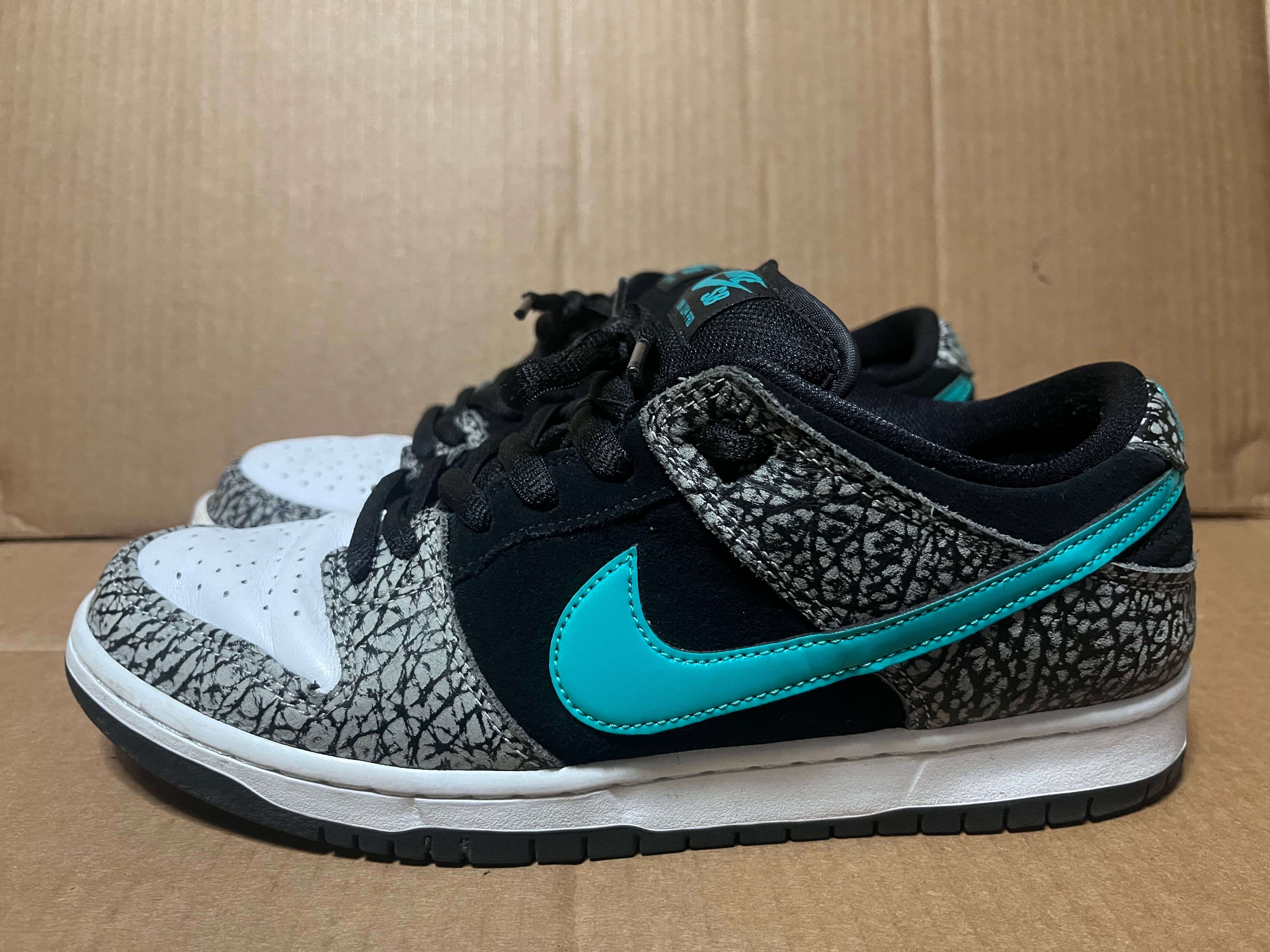 Nike SB Dunk Low "Elephant/Safari"