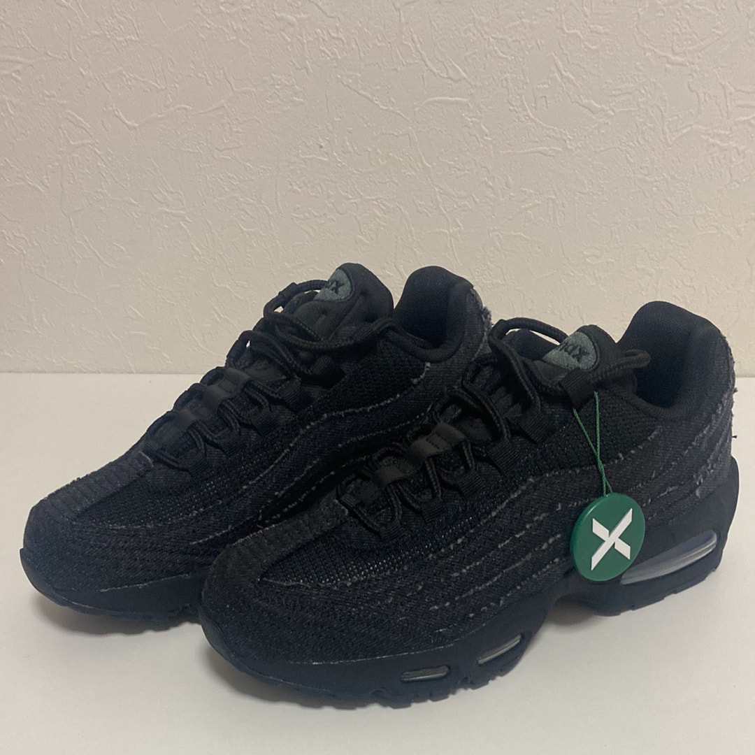 Levi's × Nike Air Max 95 OG "Denim Black"