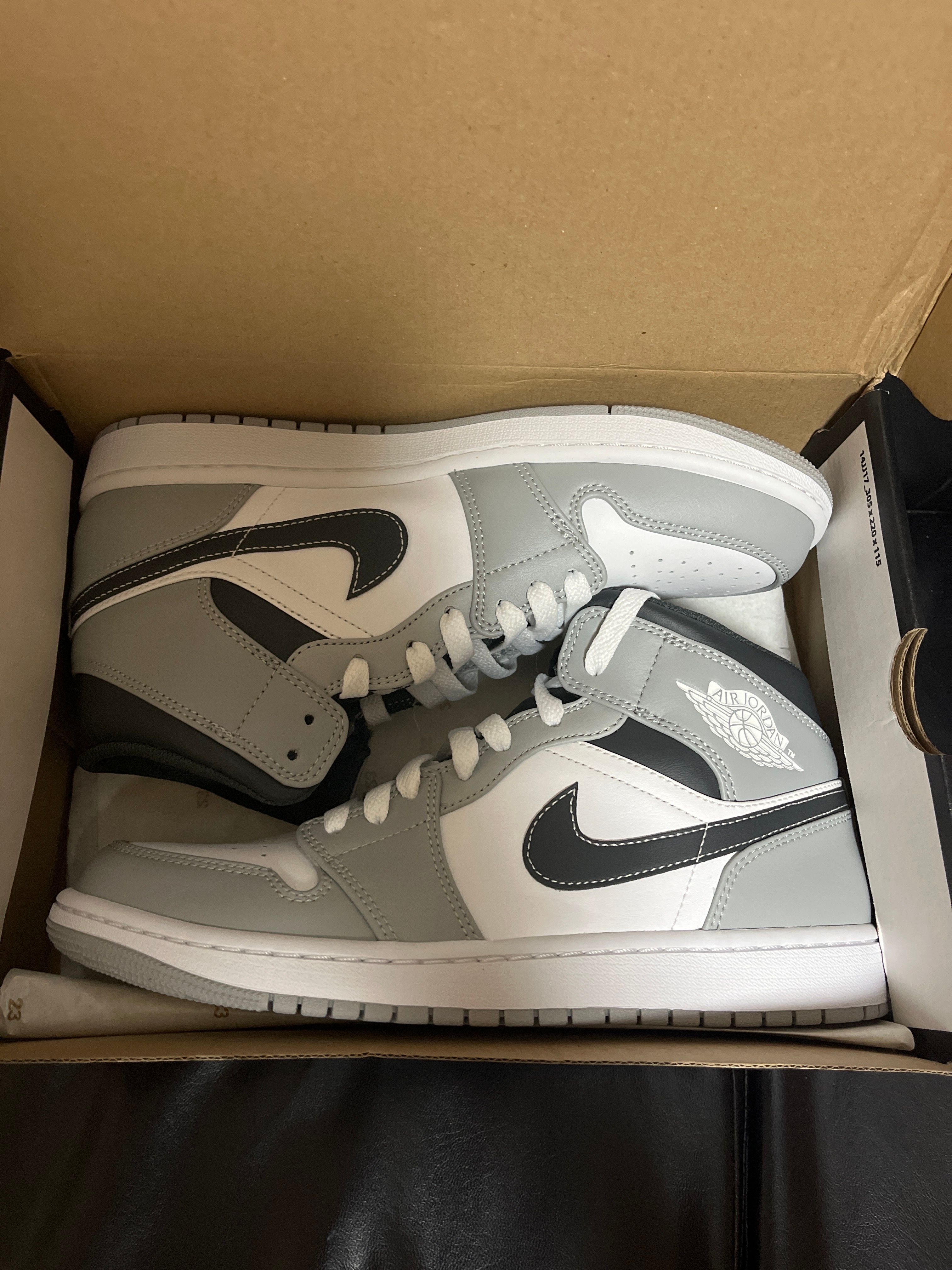 Nike Air Jordan 1 Mid "Grey White/Anthracite"