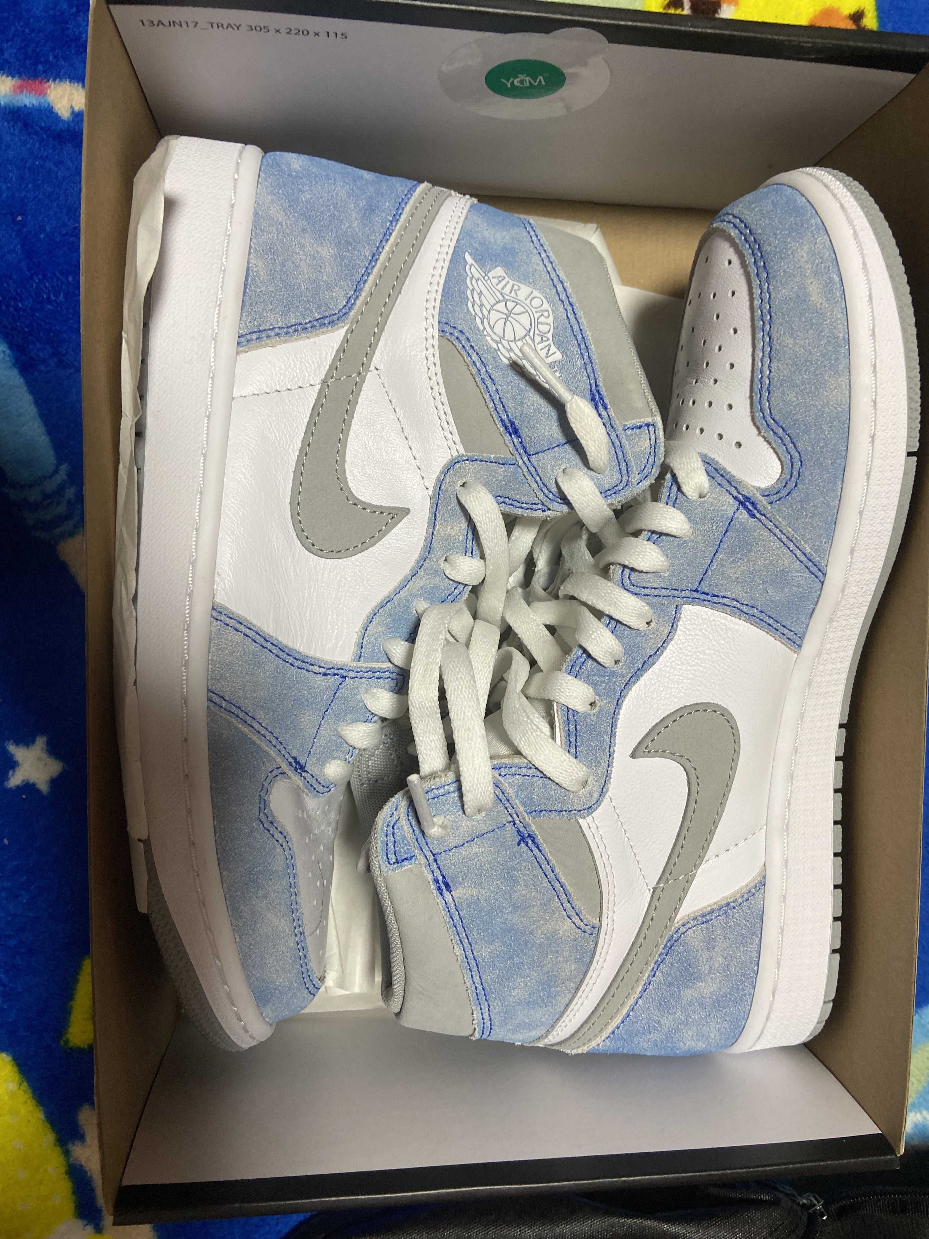 Nike Air Jordan 1 High OG "Hyper Royal"