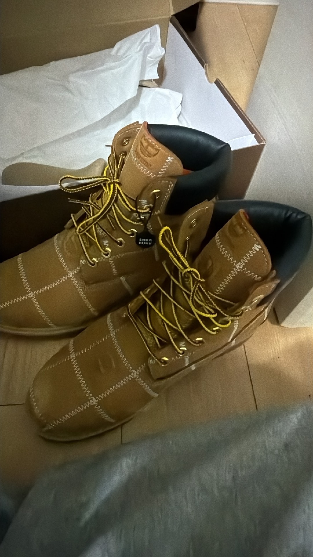 Supreme × Timberland Patchwork 6 Inch Premium Boot "Wheat"