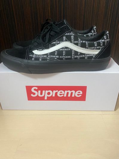 Supreme × Vans Old Skool "Black"