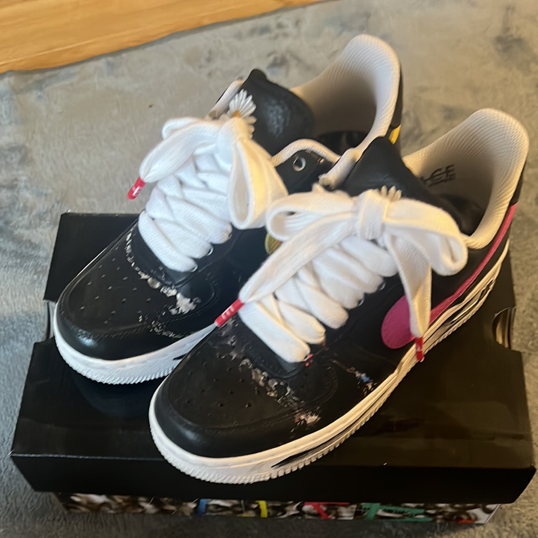 PEACEMINUSONE × Nike Air Force 1 Low '07 Para-Noise 3.0 "Black and Multi-Color" / G-DRAGON
