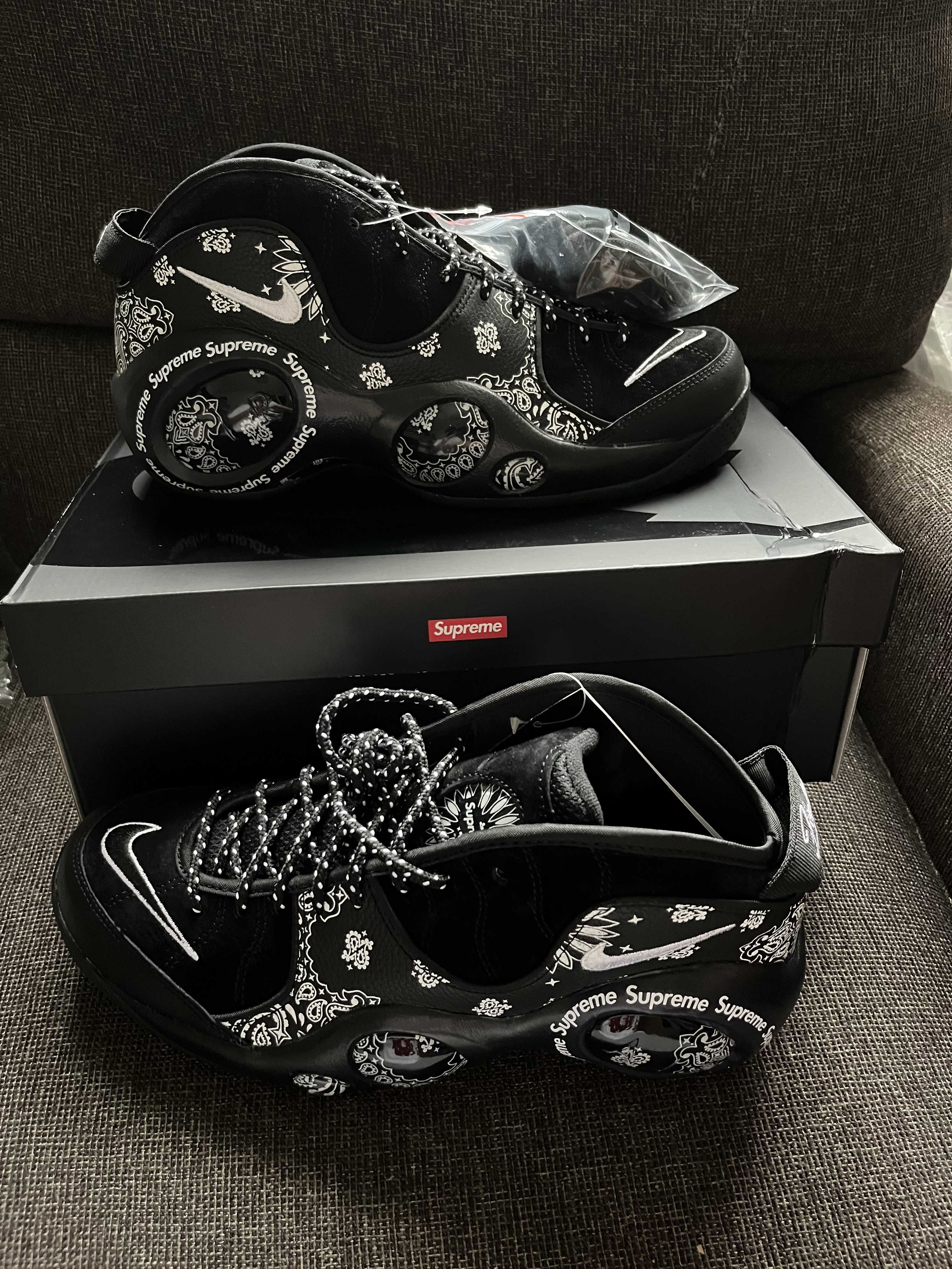 Supreme × Nike Air Zoom Flight 95 SP "Black/White"