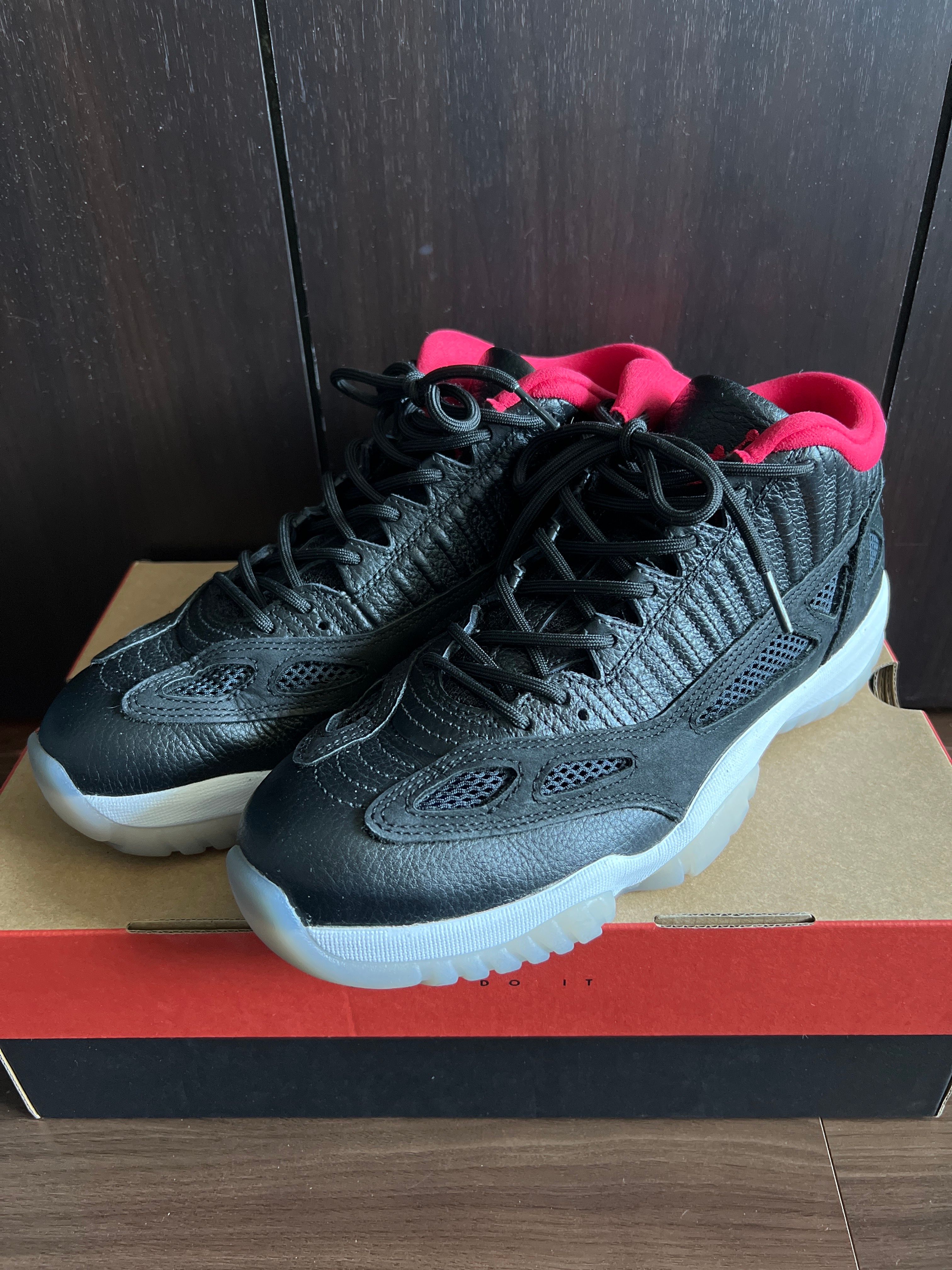 Air Jordan 11 Low IE "Bred"