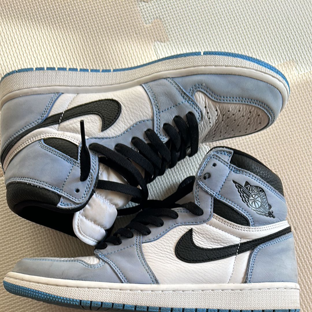 Nike Air Jordan 1 High OG "University Blue"